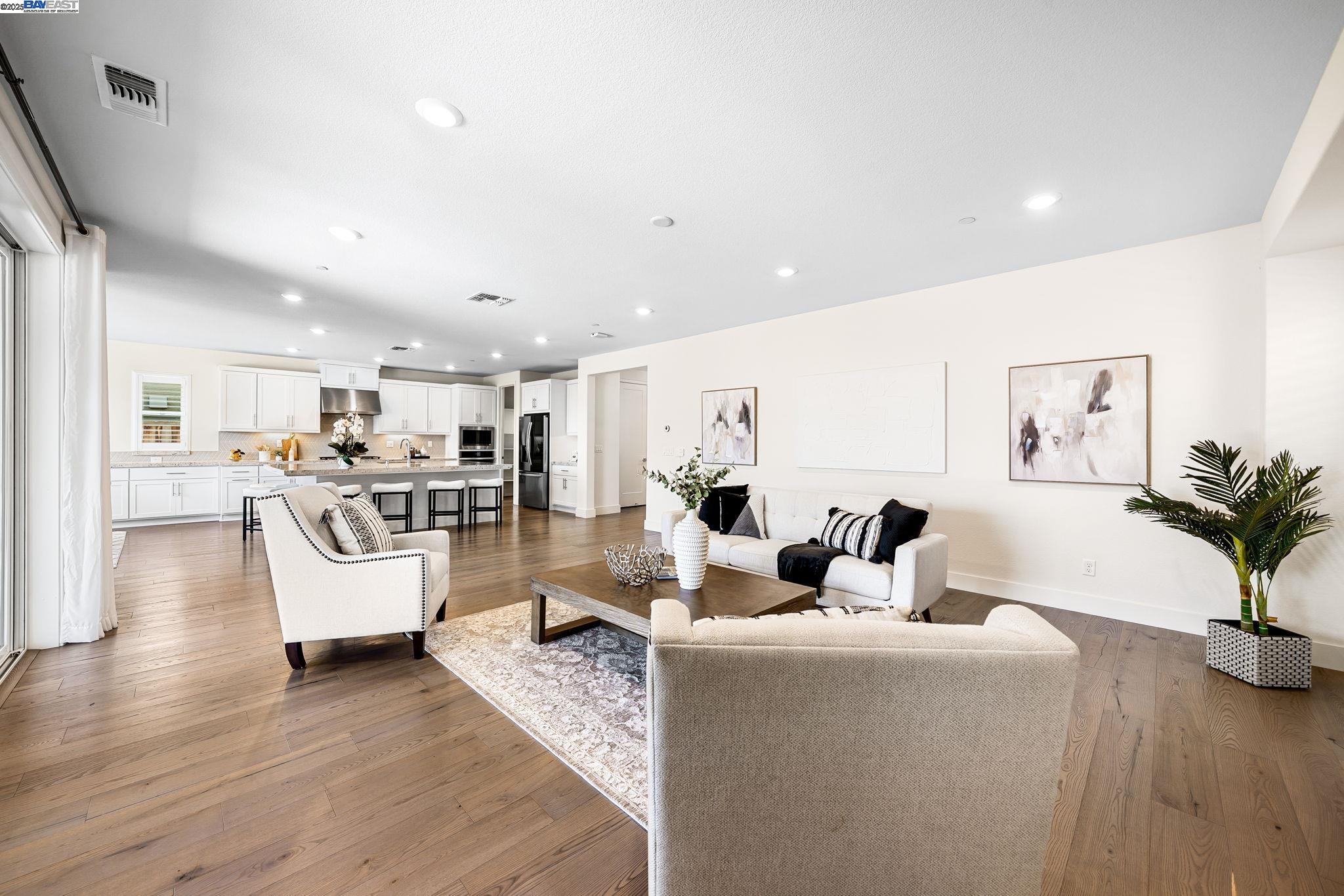 Detail Gallery Image 6 of 60 For 808 via Palermo, San Ramon,  CA 94583 - 4 Beds | 3 Baths