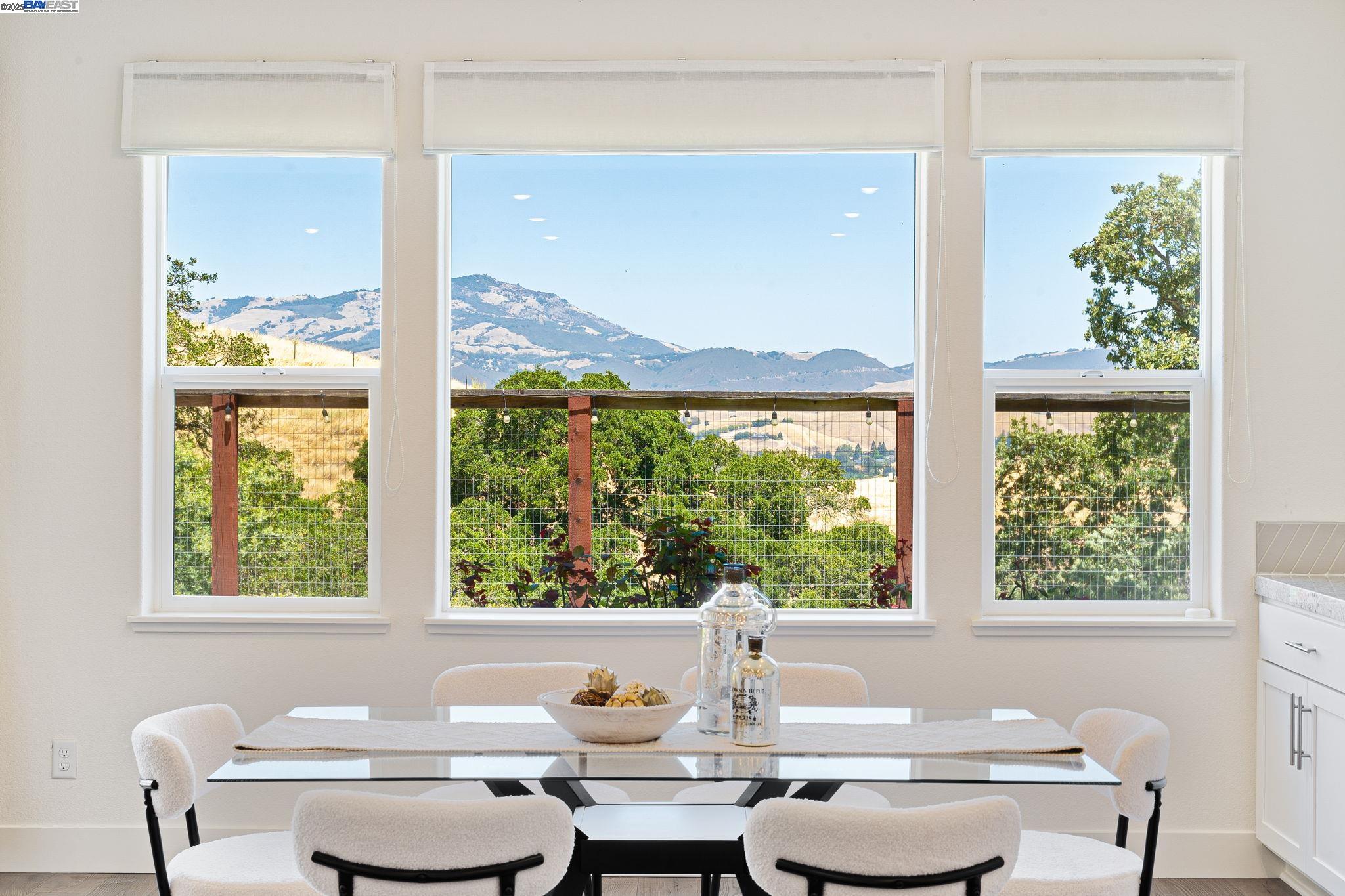 Detail Gallery Image 8 of 60 For 808 via Palermo, San Ramon,  CA 94583 - 4 Beds | 3 Baths