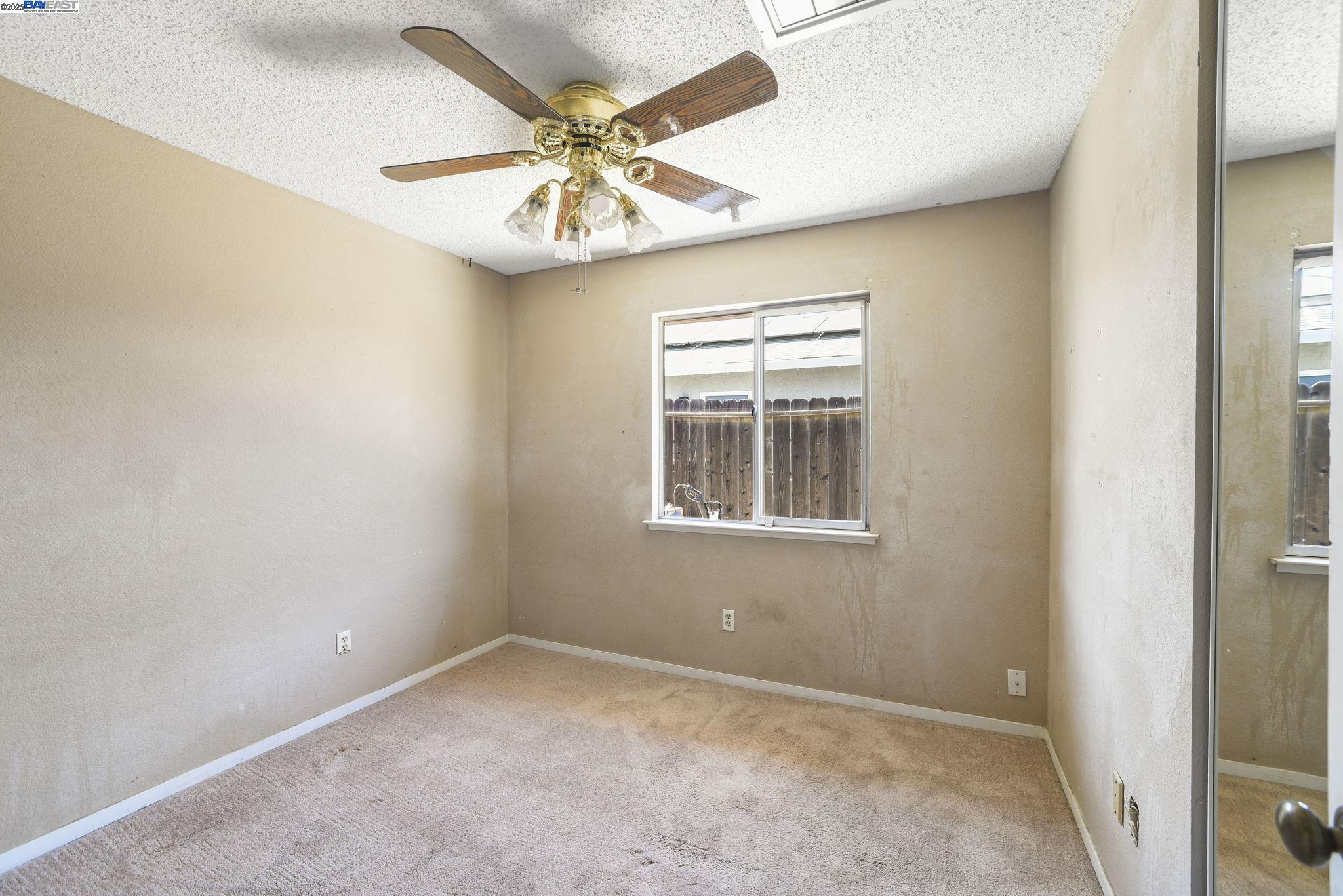Detail Gallery Image 13 of 49 For 1732 Isleton Court, Oakley,  CA 94561 - 3 Beds | 2 Baths