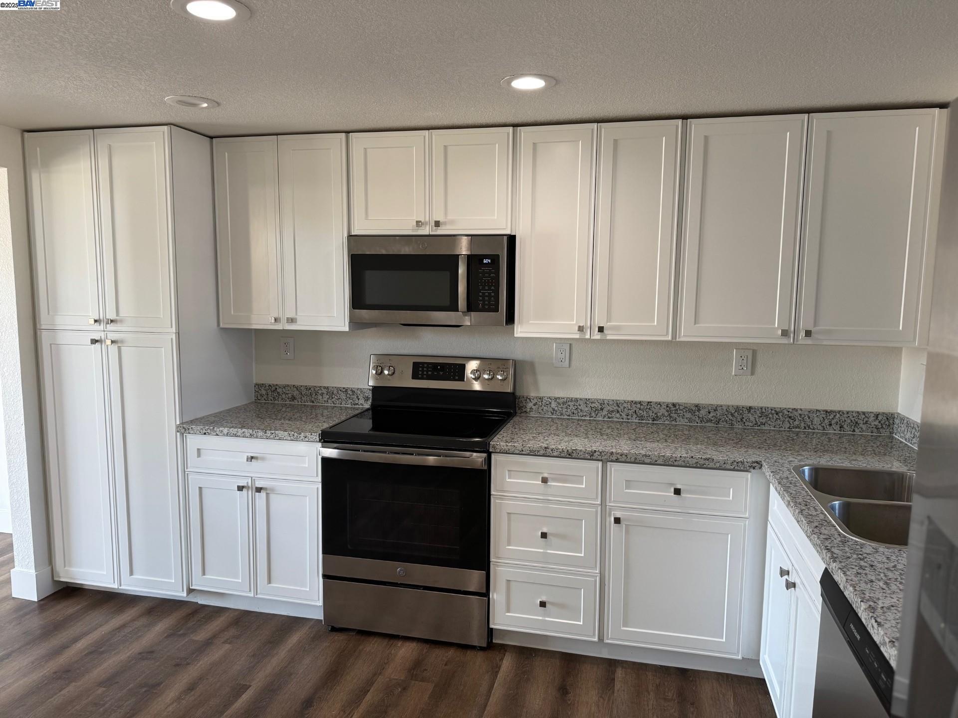 Photo #2: 41105907 Listing 
