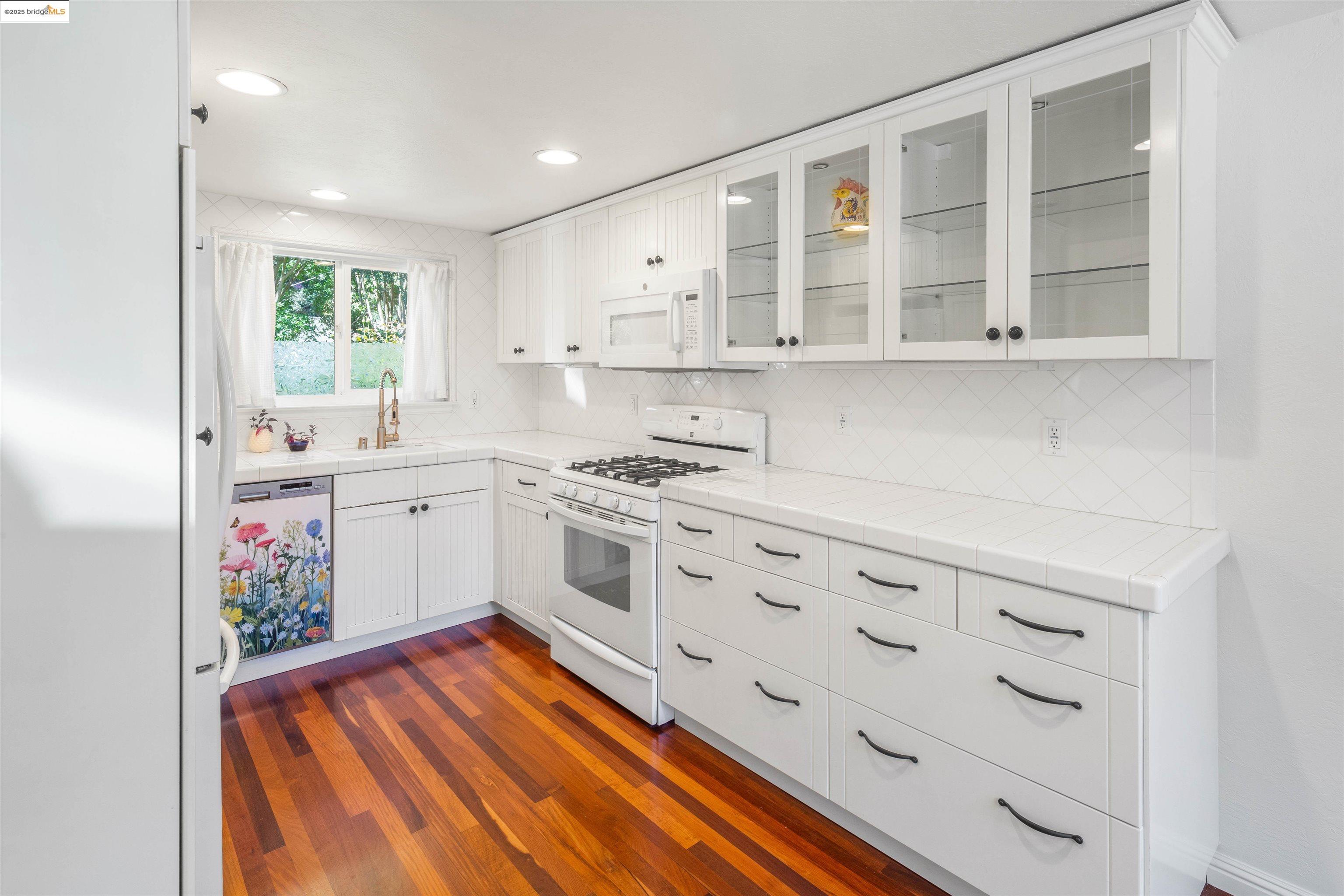 Detail Gallery Image 15 of 46 For 4091 Garden Rd, El Sobrante,  CA 94803 - 2 Beds | 1 Baths