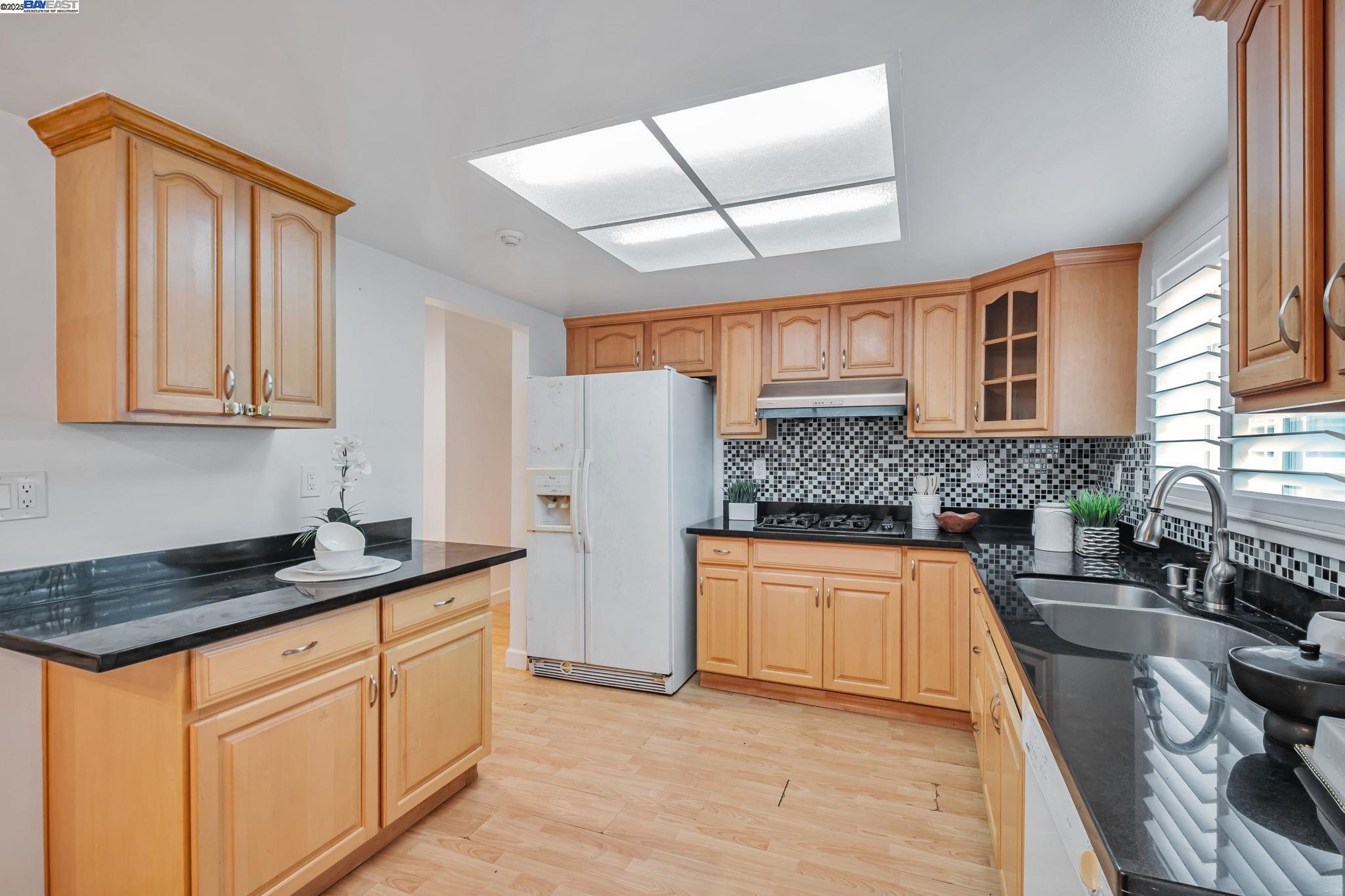 Detail Gallery Image 19 of 37 For 2716 Killdeer Ct, Union City,  CA 94587 - 4 Beds | 2 Baths