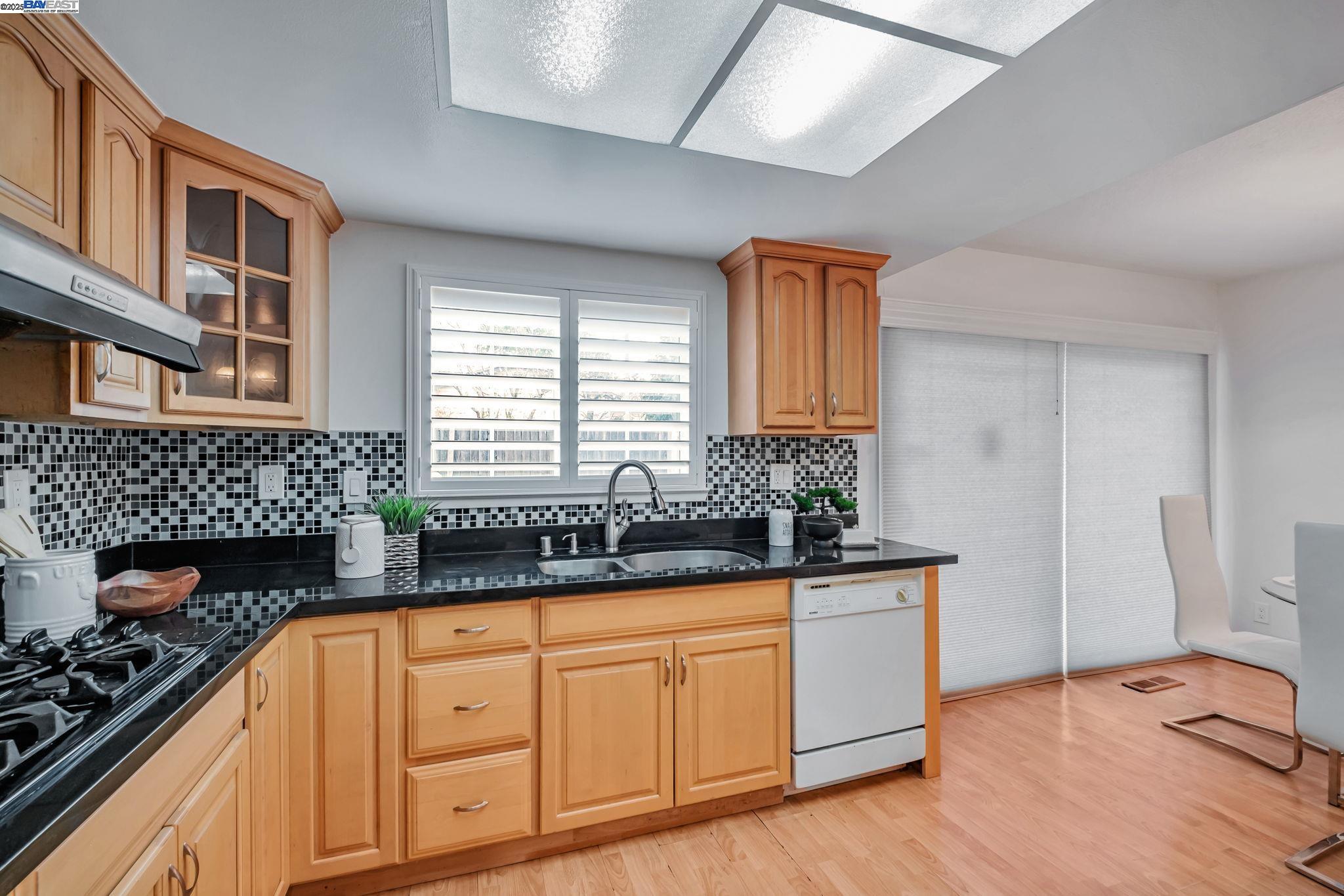 Detail Gallery Image 20 of 37 For 2716 Killdeer Ct, Union City,  CA 94587 - 4 Beds | 2 Baths