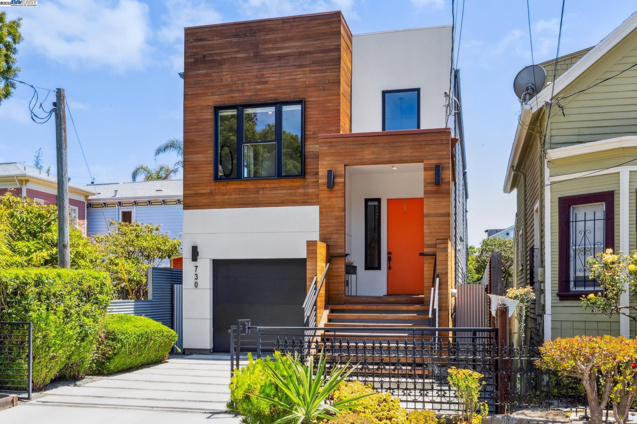 Detail Gallery Image 1 of 1 For 730 Henry Street, Oakland,  CA 94607 - 4 Beds | 3 Baths