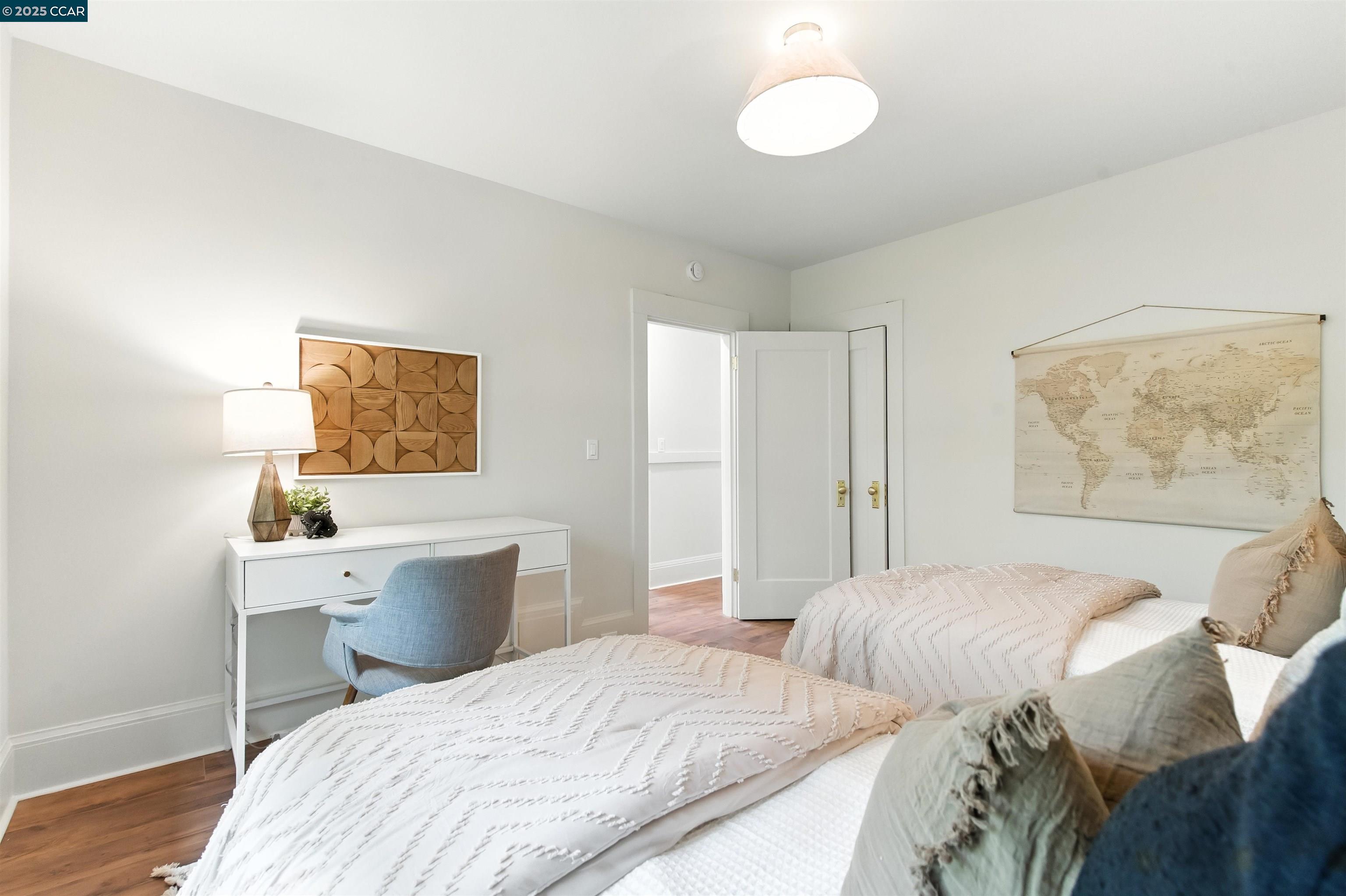 Detail Gallery Image 22 of 39 For 5020 Golden Gate Ave, Oakland,  CA 94618 - 4 Beds | 3 Baths