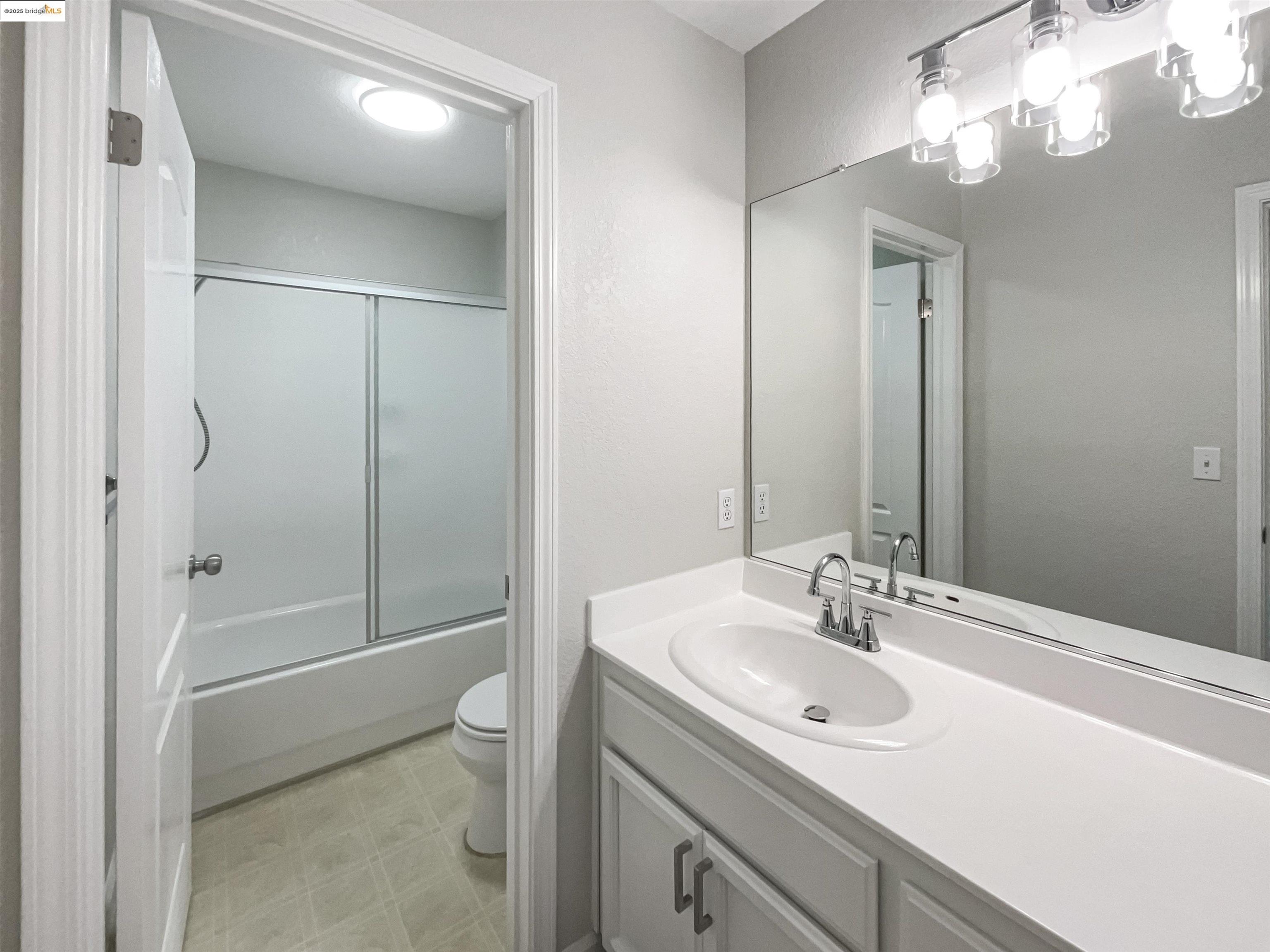 Photo #7: 41105930 Listing: Photo #7