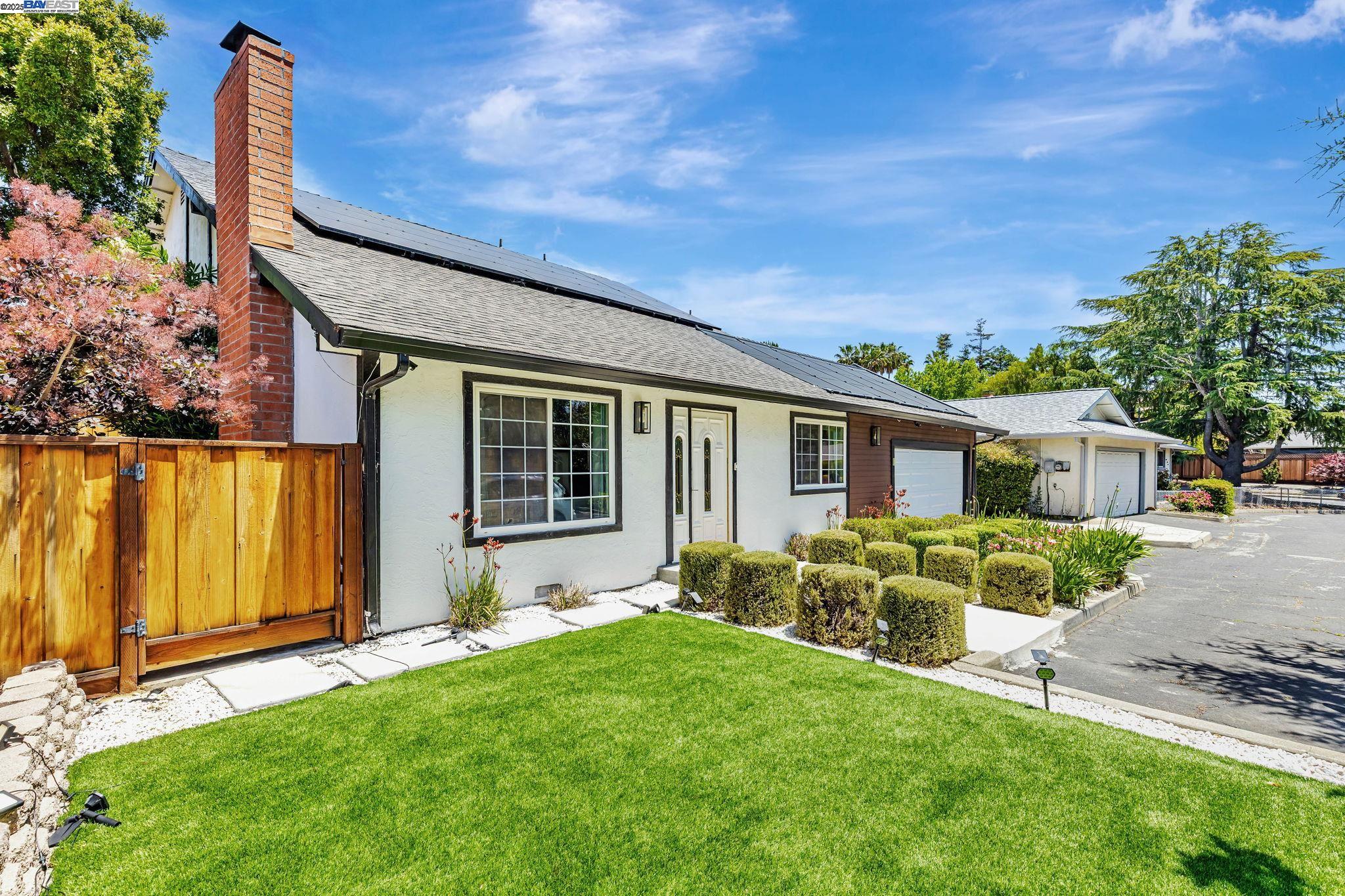 Front Image Thumbnail for BE41105932