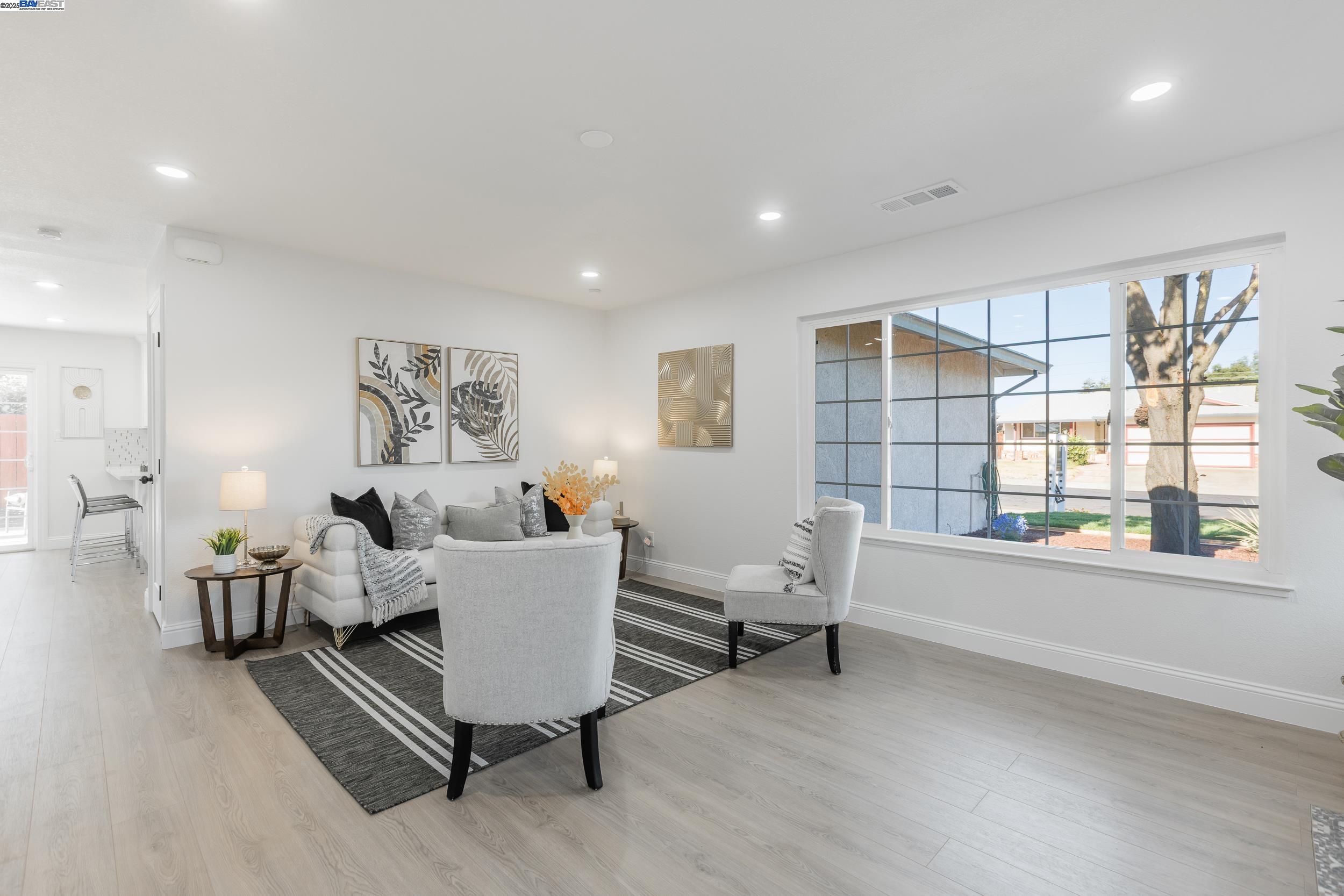 Detail Gallery Image 2 of 31 For 766 Joyce St, Livermore,  CA 94550 - 4 Beds | 2 Baths