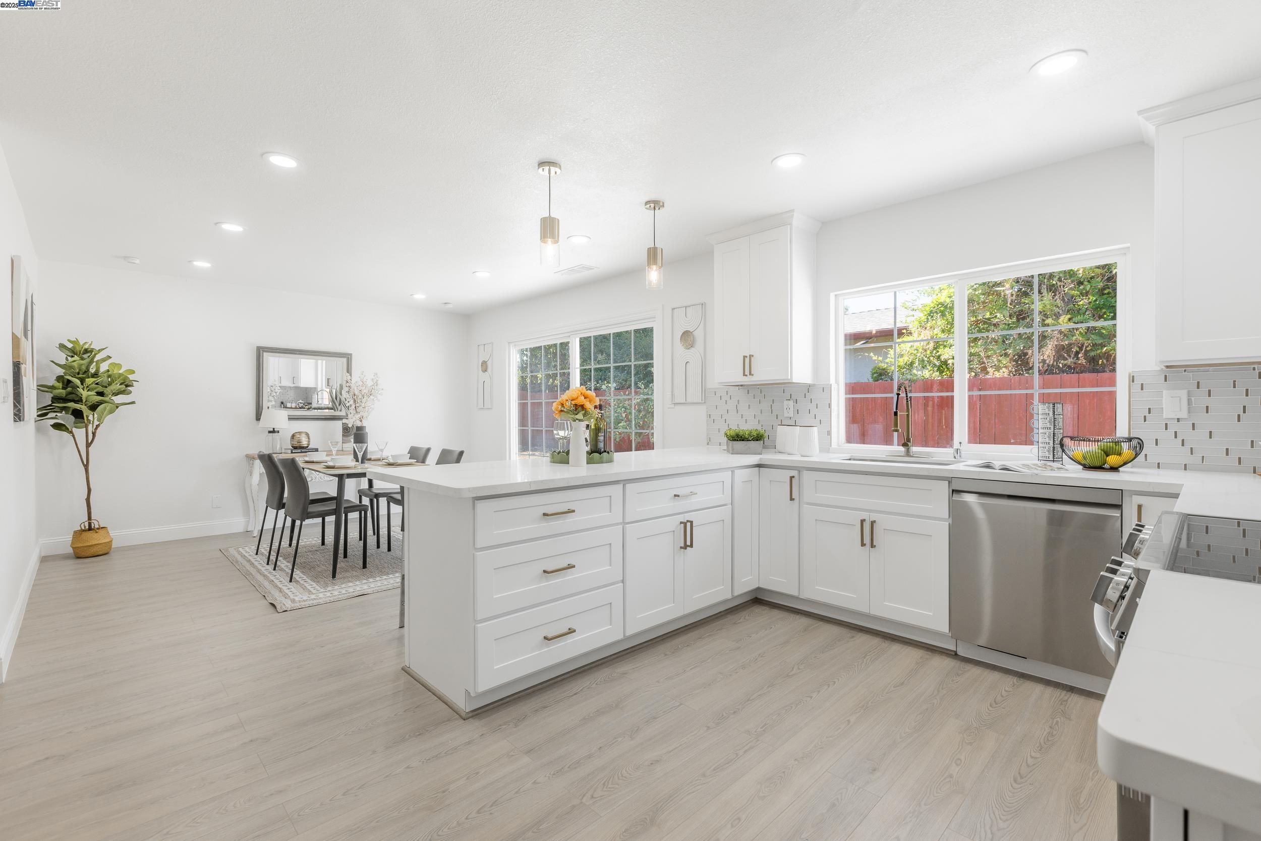 Detail Gallery Image 6 of 31 For 766 Joyce St, Livermore,  CA 94550 - 4 Beds | 2 Baths