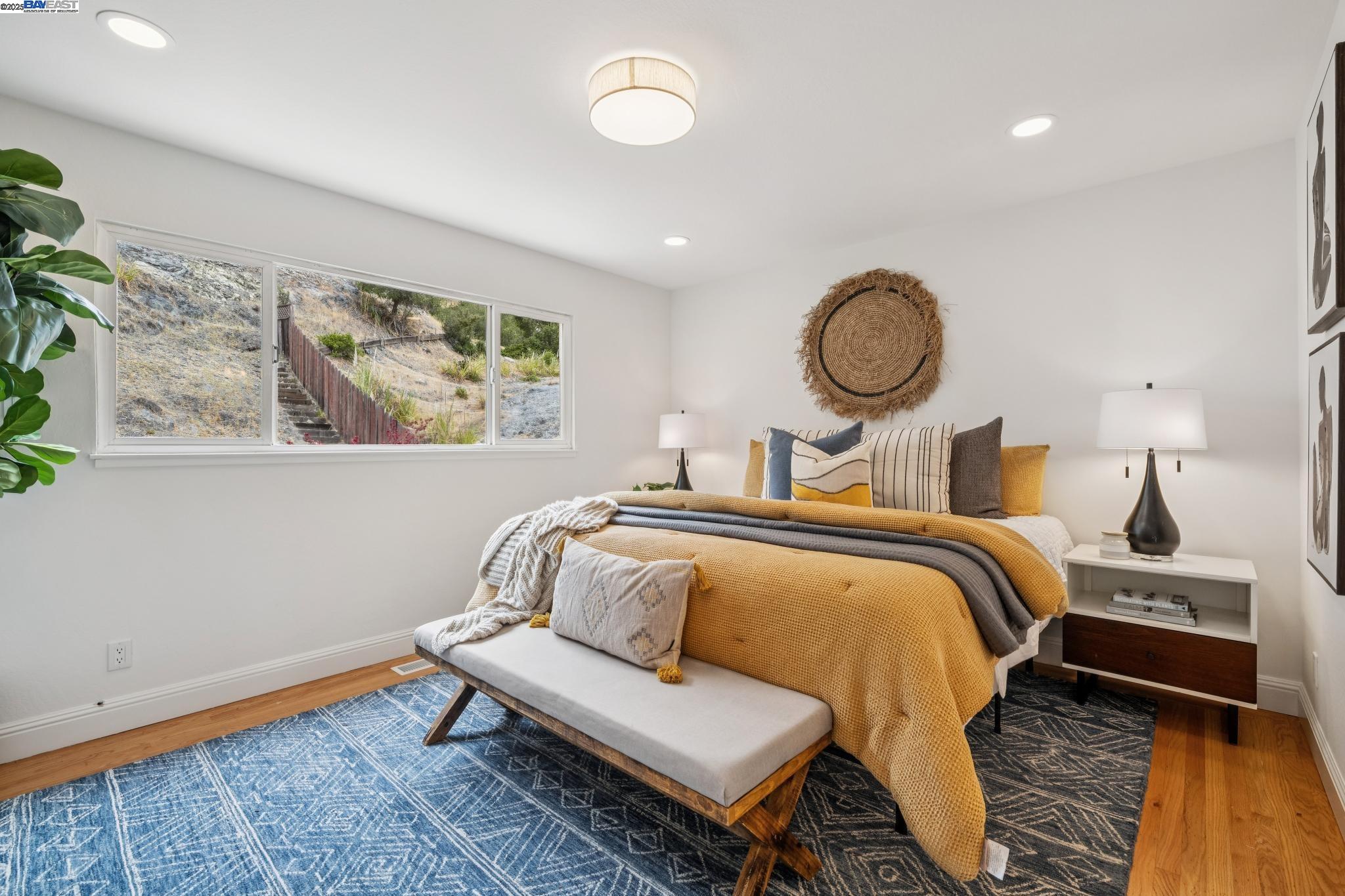 Detail Gallery Image 23 of 58 For 598 Crestmont Drive, Oakland,  CA 94619 - 4 Beds | 2/1 Baths