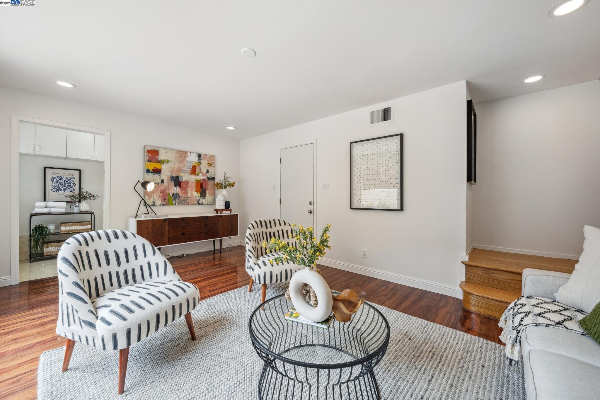 Detail Gallery Image 35 of 58 For 598 Crestmont Drive, Oakland,  CA 94619 - 4 Beds | 2/1 Baths