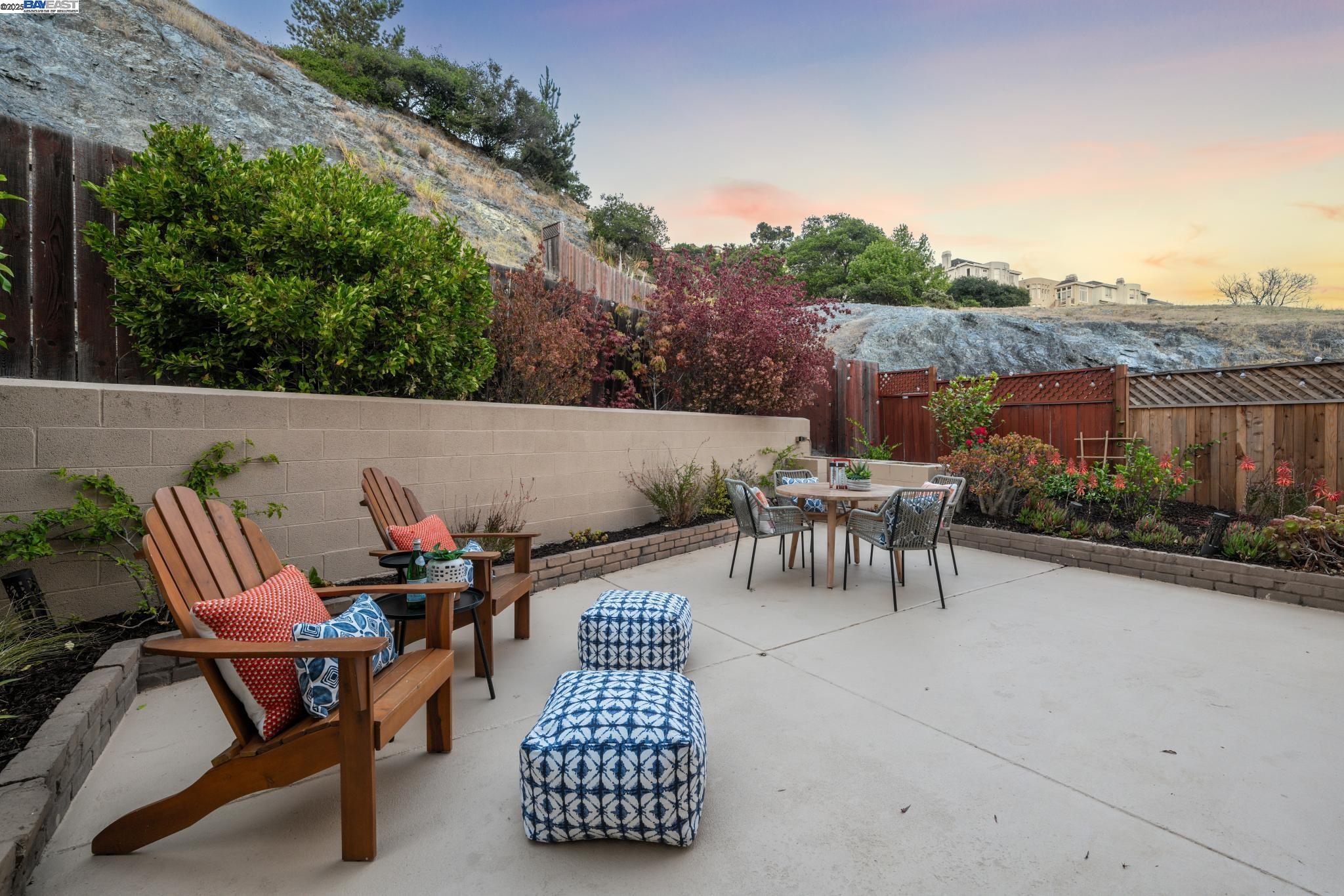 Detail Gallery Image 54 of 58 For 598 Crestmont Drive, Oakland,  CA 94619 - 4 Beds | 2/1 Baths