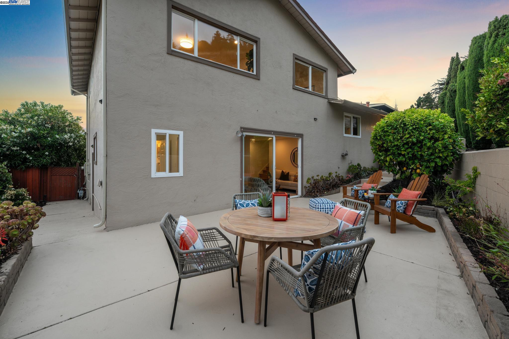 Detail Gallery Image 56 of 58 For 598 Crestmont Drive, Oakland,  CA 94619 - 4 Beds | 2/1 Baths