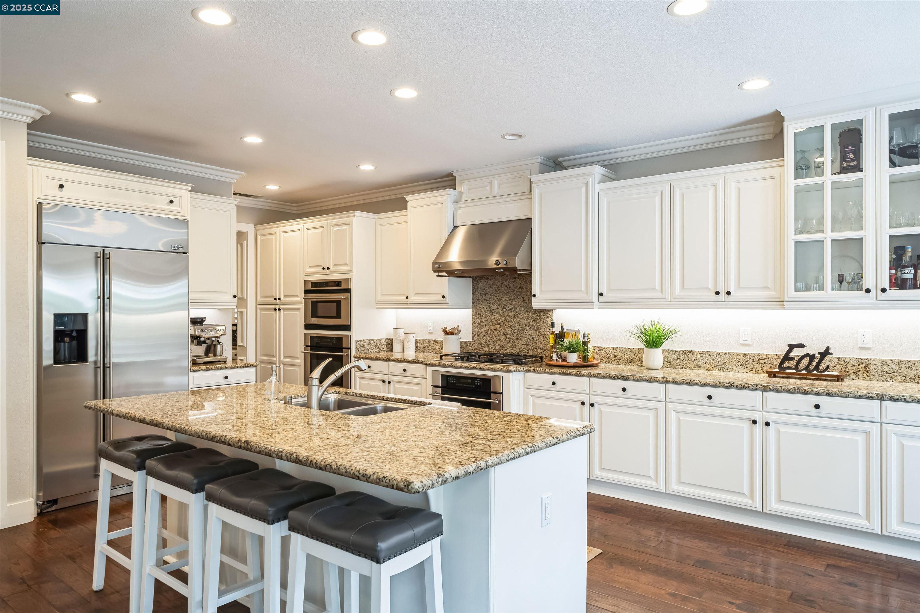 Detail Gallery Image 7 of 32 For 2261 Genoa St, Danville,  CA 94506 - 5 Beds | 3 Baths