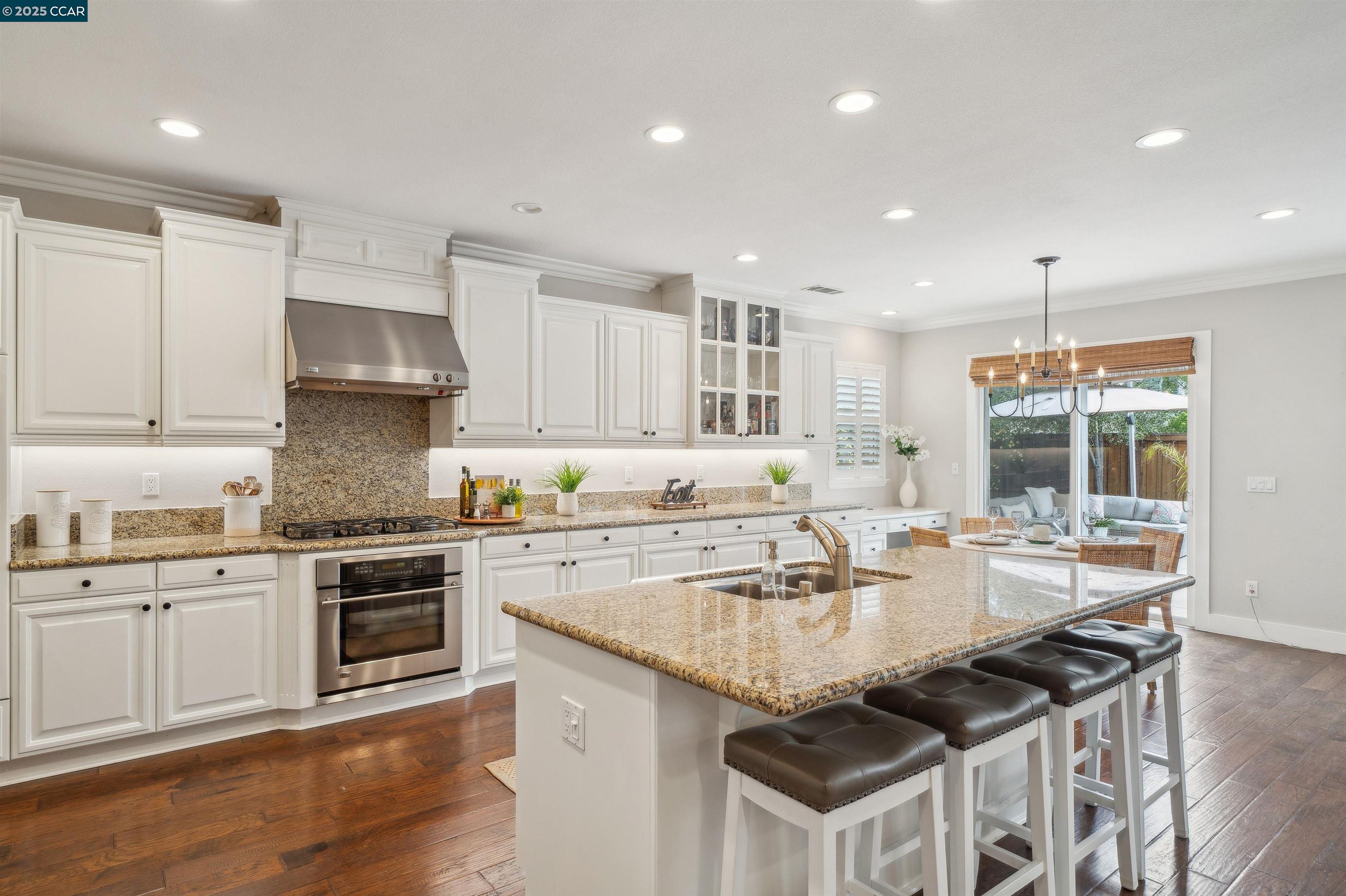 Detail Gallery Image 8 of 32 For 2261 Genoa St, Danville,  CA 94506 - 5 Beds | 3 Baths