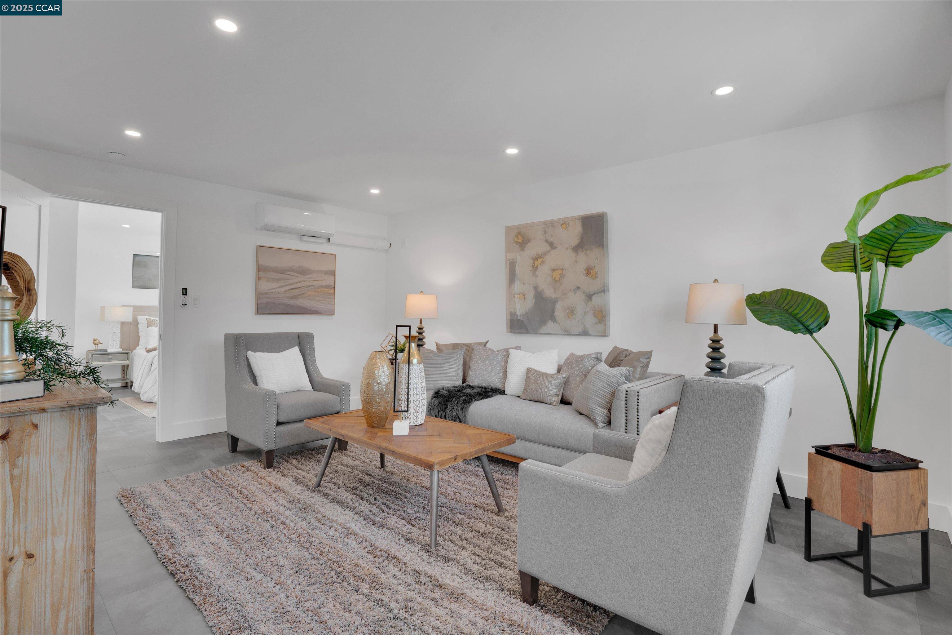Detail Gallery Image 11 of 49 For 795 Canyon Rd, Redwood City,  CA 94062 - 4 Beds | 3 Baths