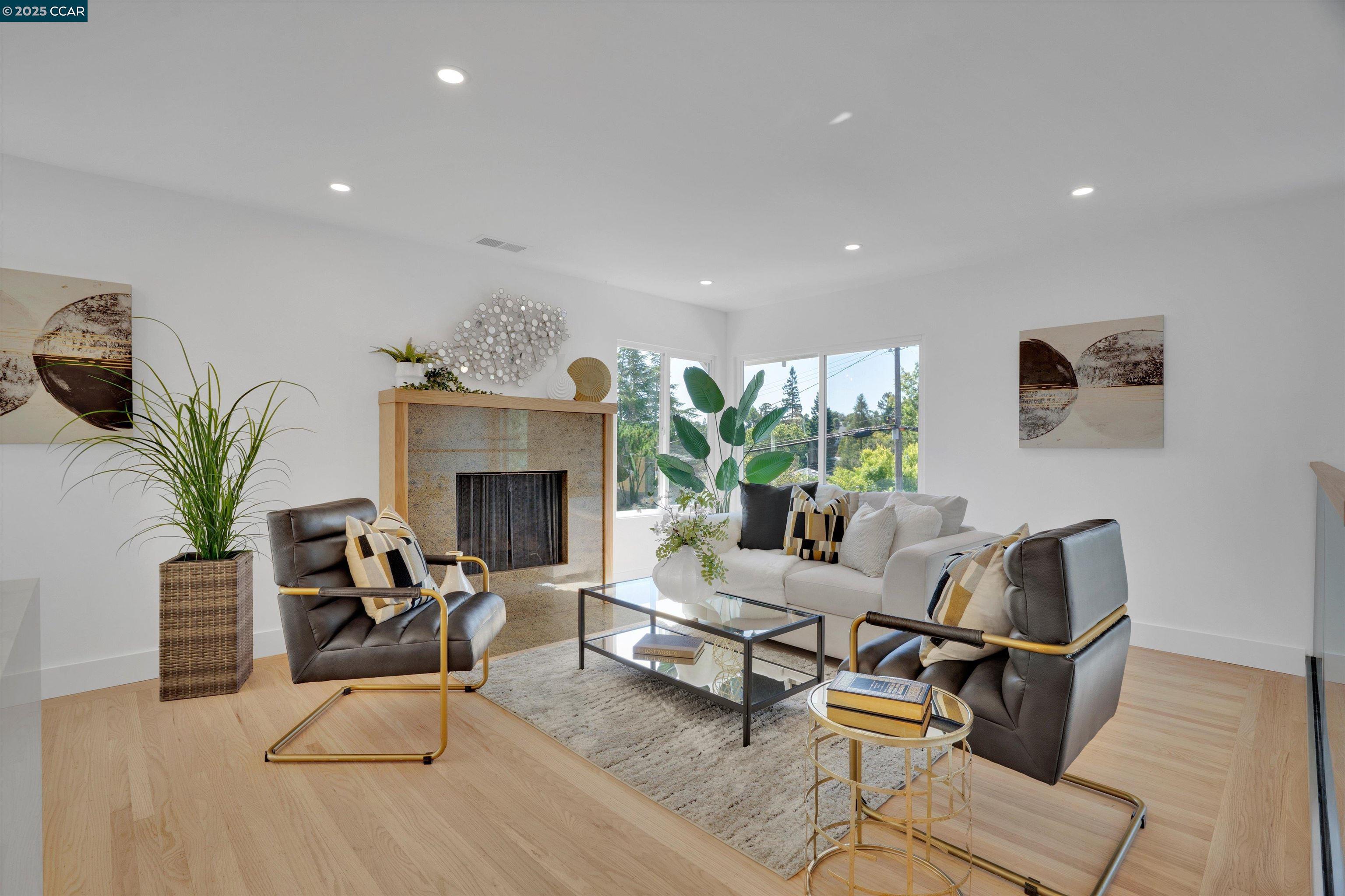 Detail Gallery Image 16 of 49 For 795 Canyon Rd, Redwood City,  CA 94062 - 4 Beds | 3 Baths