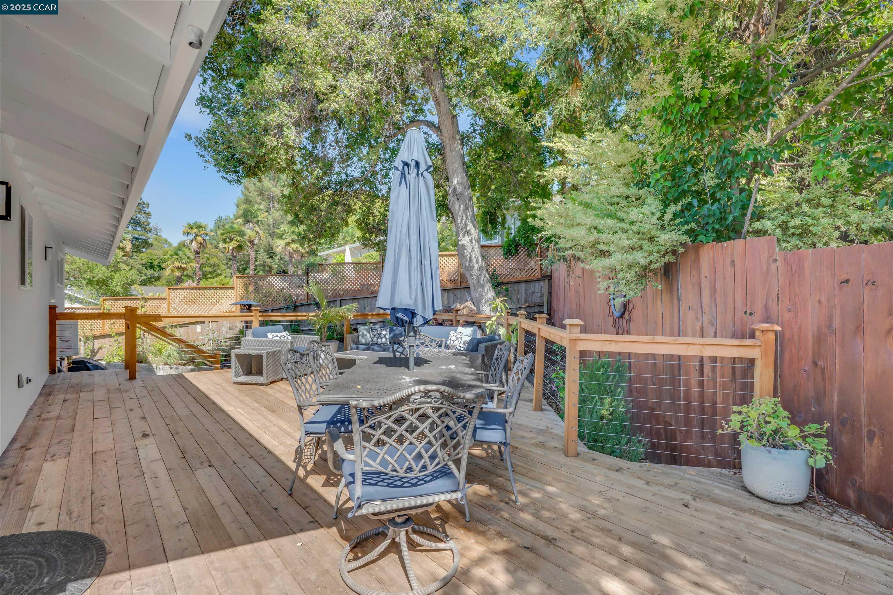 Detail Gallery Image 30 of 49 For 795 Canyon Rd, Redwood City,  CA 94062 - 4 Beds | 3 Baths