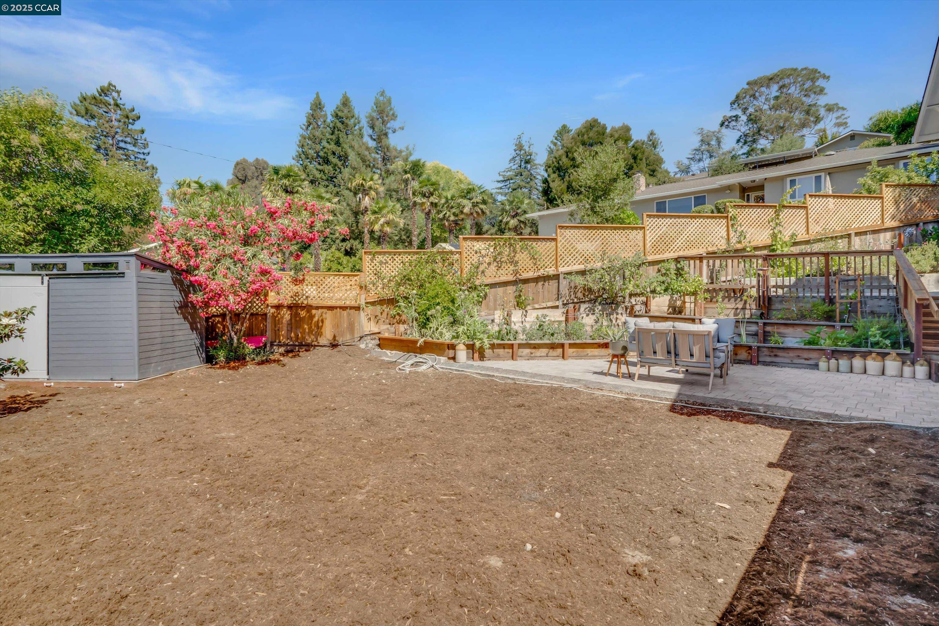 Detail Gallery Image 36 of 49 For 795 Canyon Rd, Redwood City,  CA 94062 - 4 Beds | 3 Baths