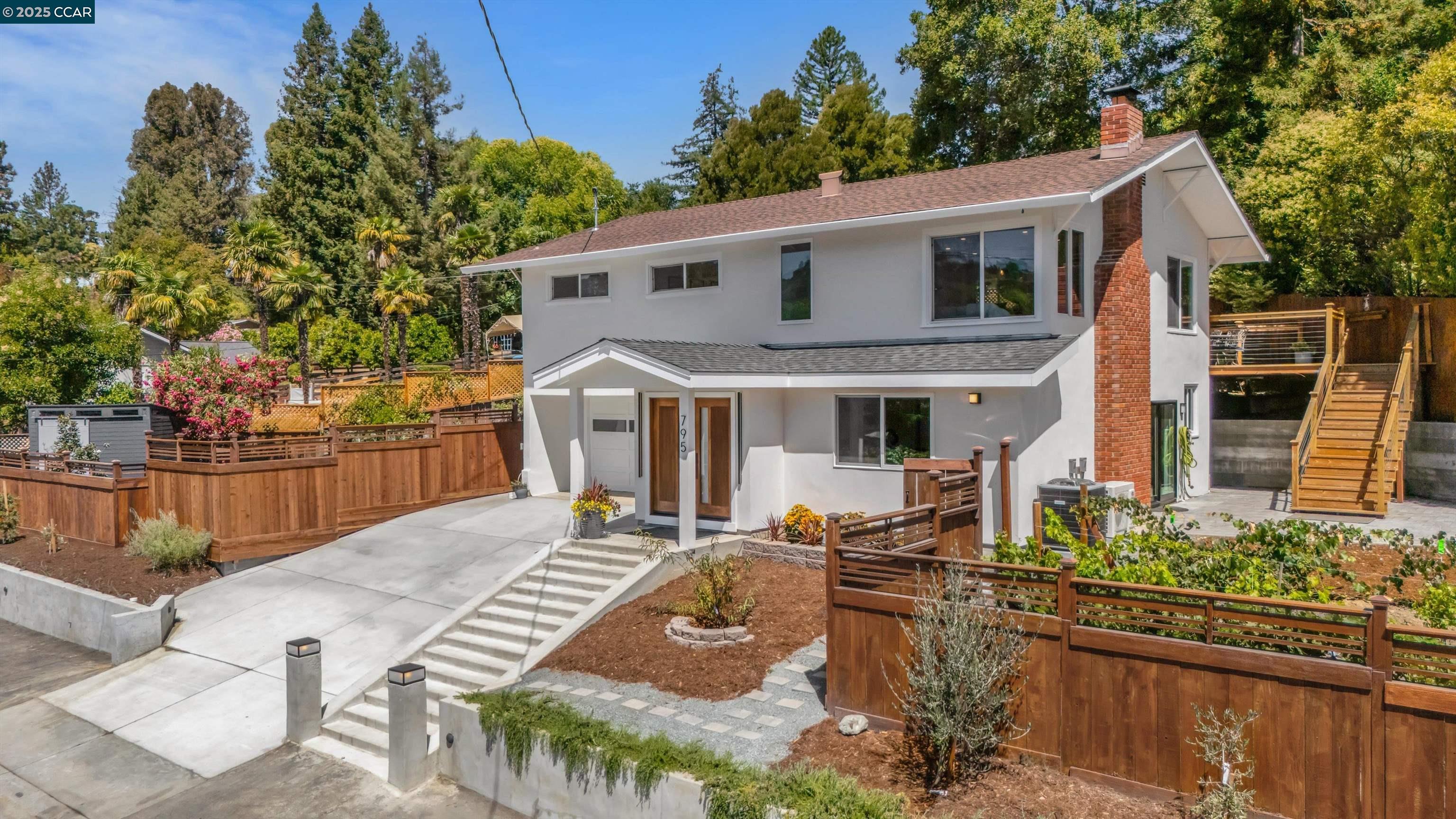 Detail Gallery Image 7 of 49 For 795 Canyon Rd, Redwood City,  CA 94062 - 4 Beds | 3 Baths