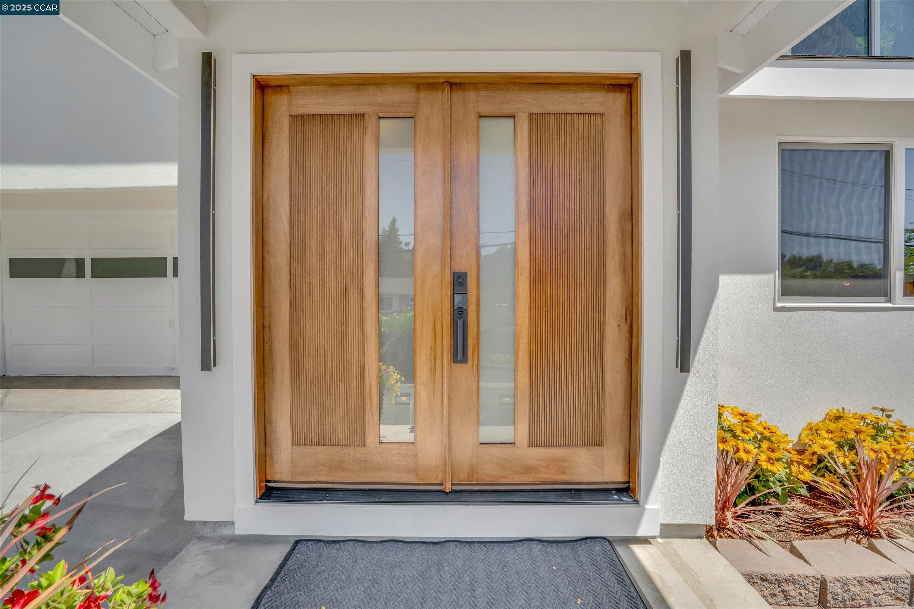 Detail Gallery Image 8 of 49 For 795 Canyon Rd, Redwood City,  CA 94062 - 4 Beds | 3 Baths