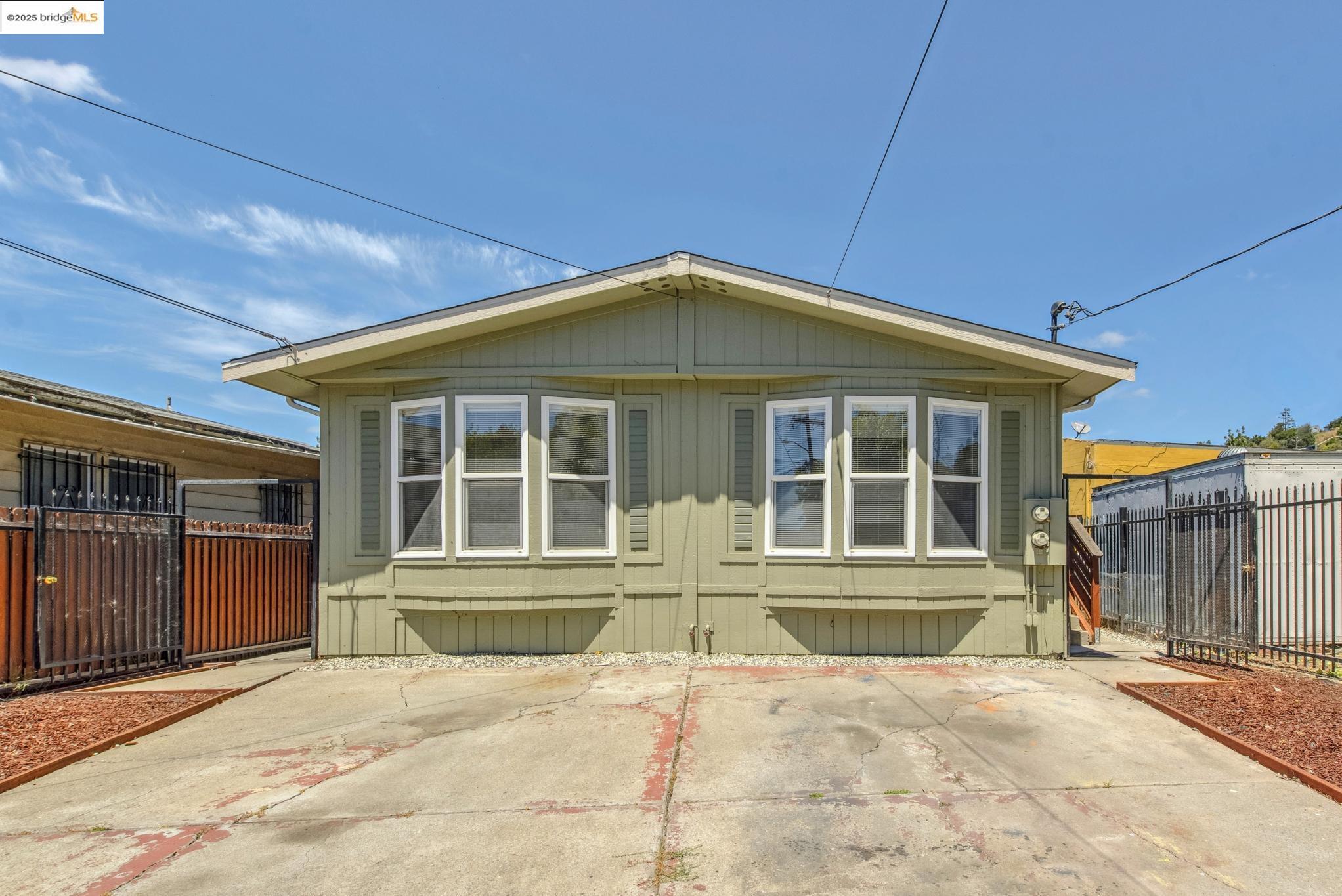 Detail Gallery Image 2 of 50 For 2455 89th Ave, Oakland,  CA 94605 - – Beds | – Baths
