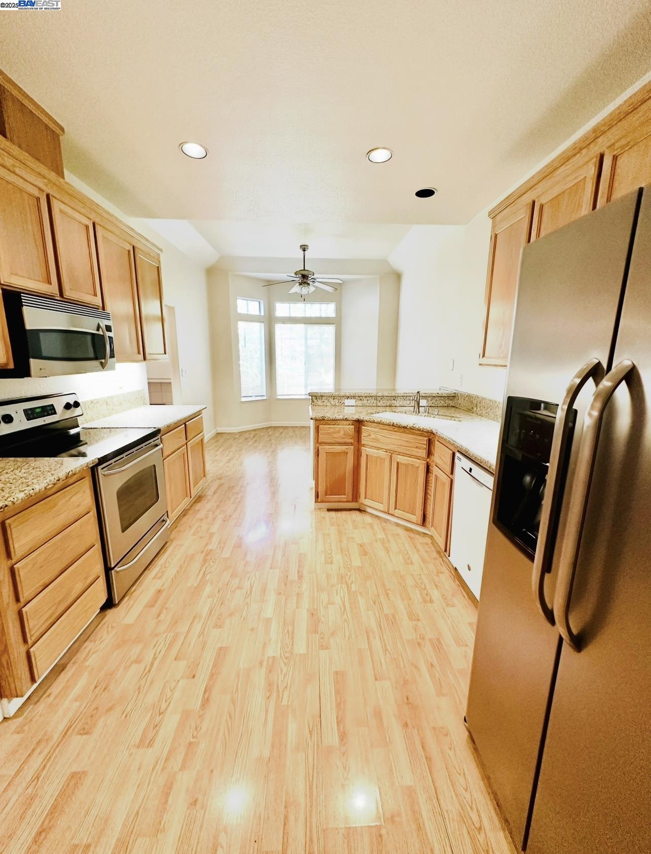 Detail Gallery Image 3 of 4 For 139 Heritage Park Dr, Danville,  CA 94506 - 3 Beds | 2/1 Baths