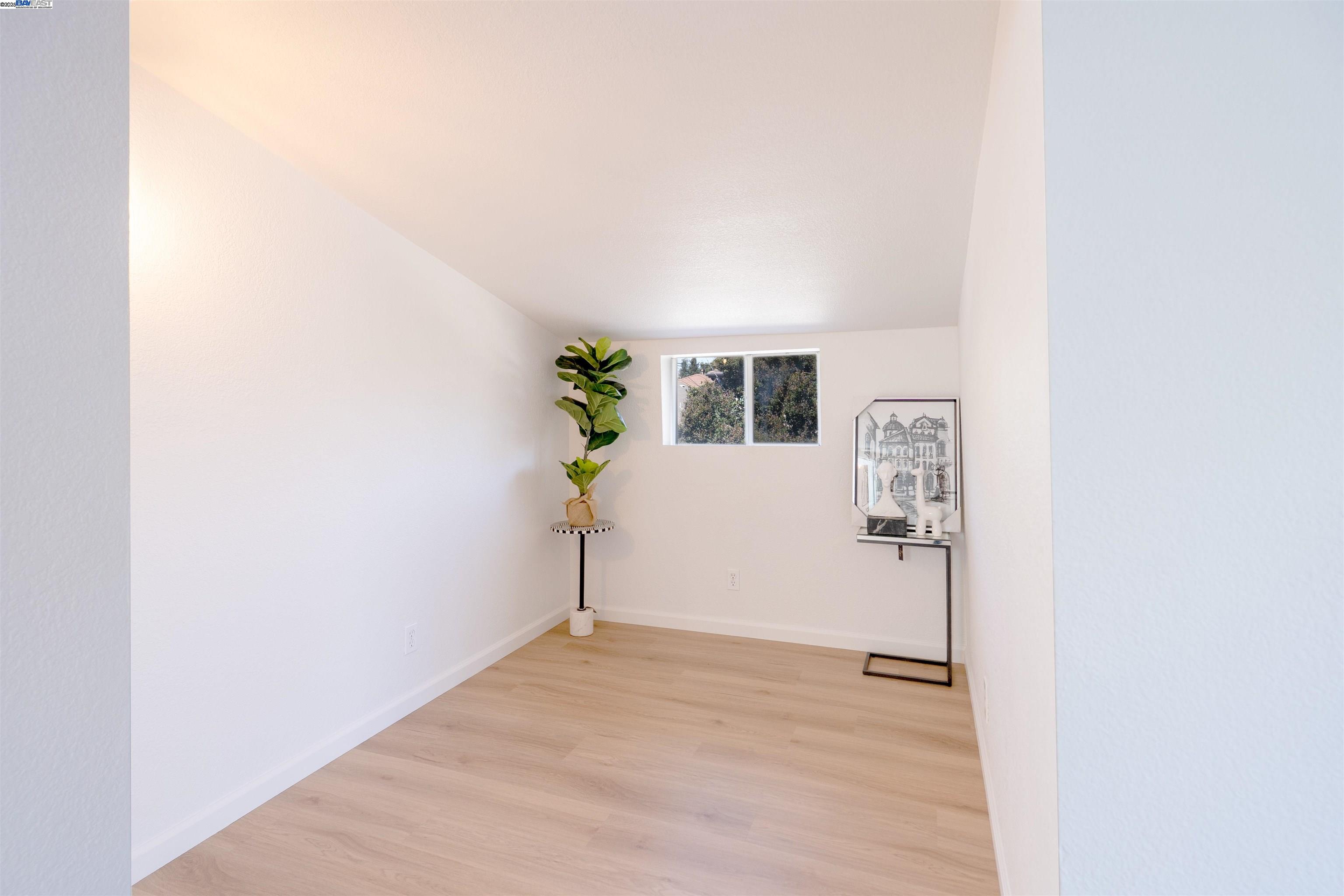 Detail Gallery Image 19 of 35 For 789 S 12th St, San Jose,  CA 95112 - 5 Beds | 2 Baths