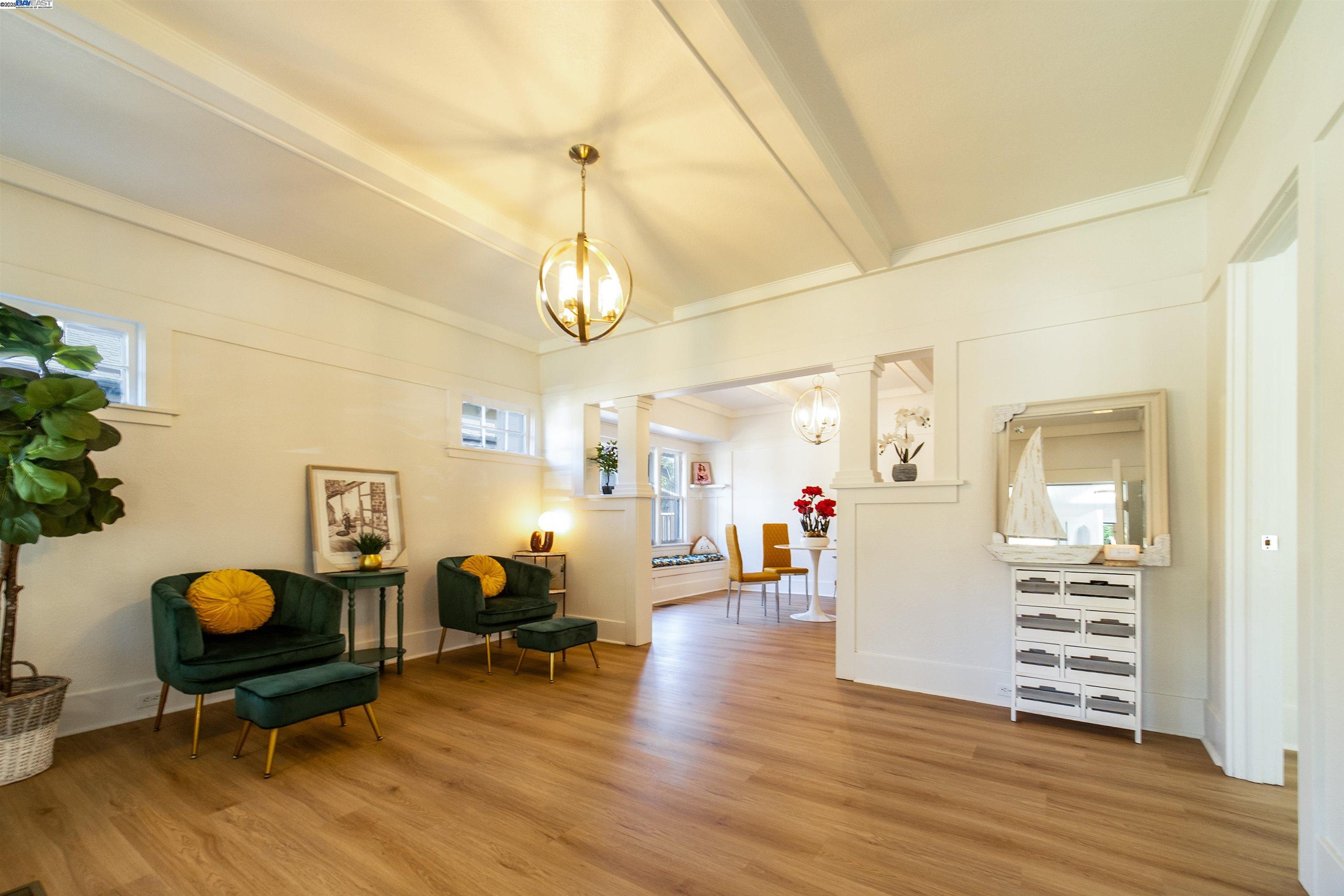 Detail Gallery Image 4 of 35 For 789 S 12th St, San Jose,  CA 95112 - 5 Beds | 2 Baths