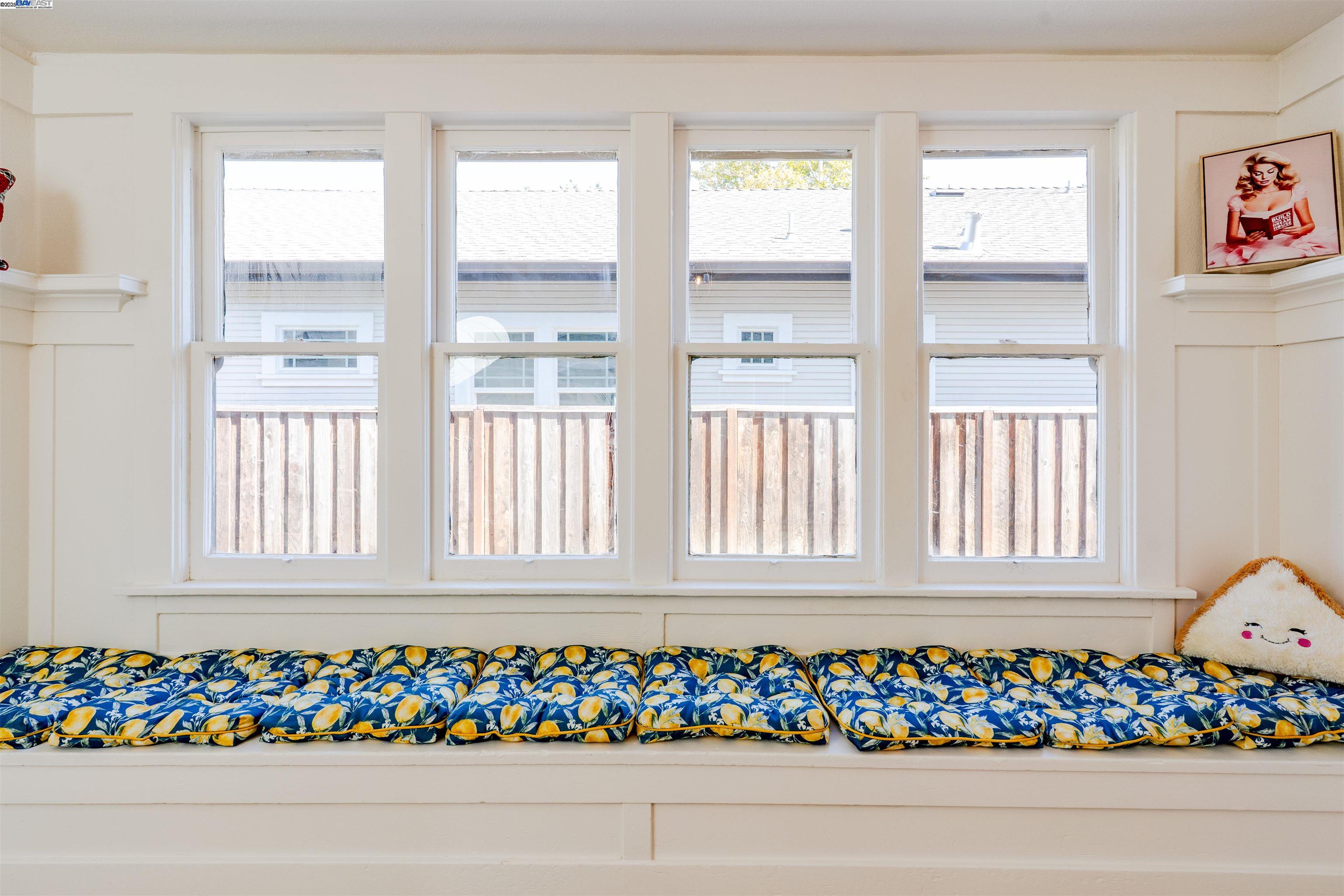 Detail Gallery Image 6 of 35 For 789 S 12th St, San Jose,  CA 95112 - 5 Beds | 2 Baths