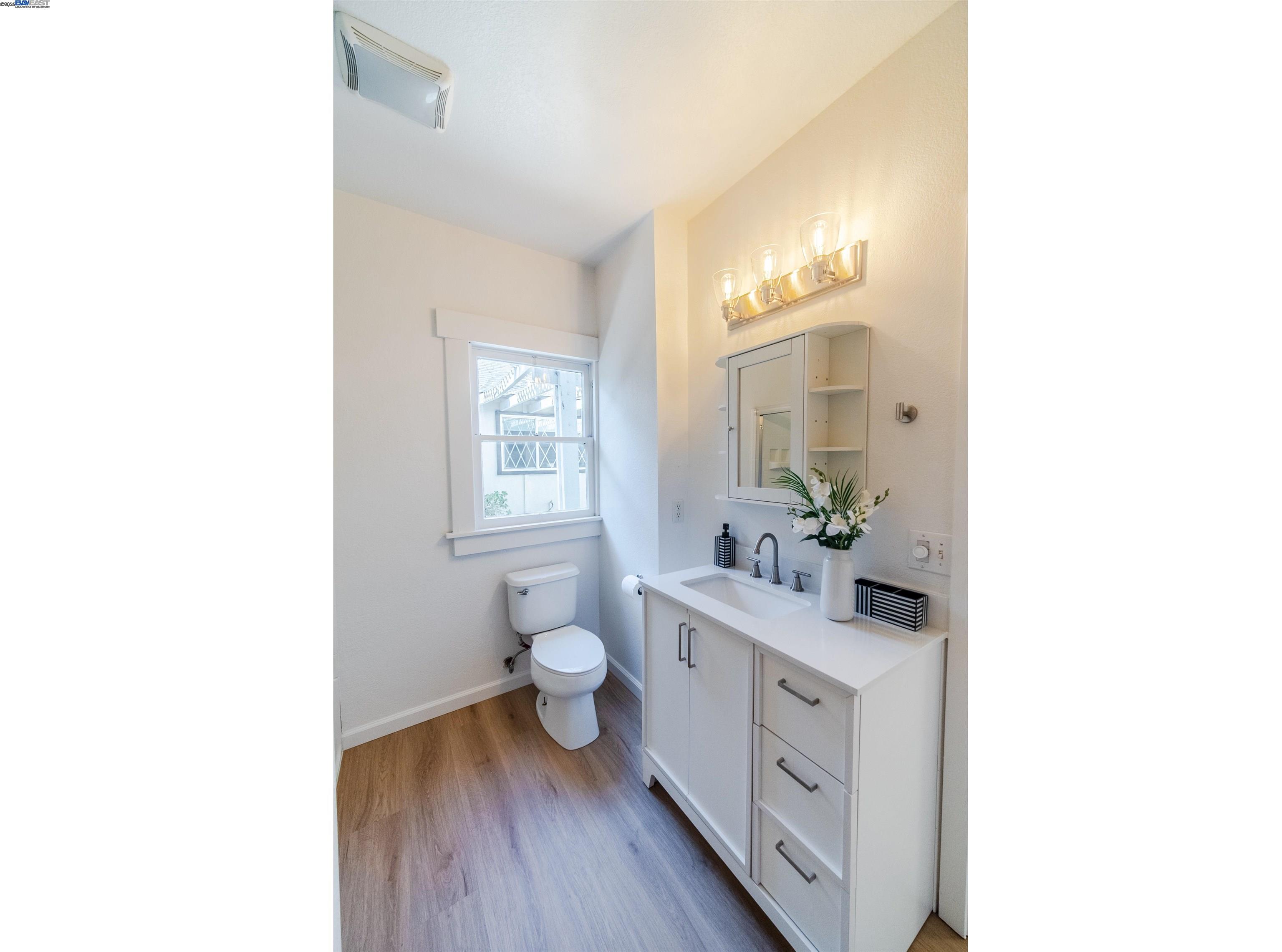 Detail Gallery Image 8 of 35 For 789 S 12th St, San Jose,  CA 95112 - 5 Beds | 2 Baths