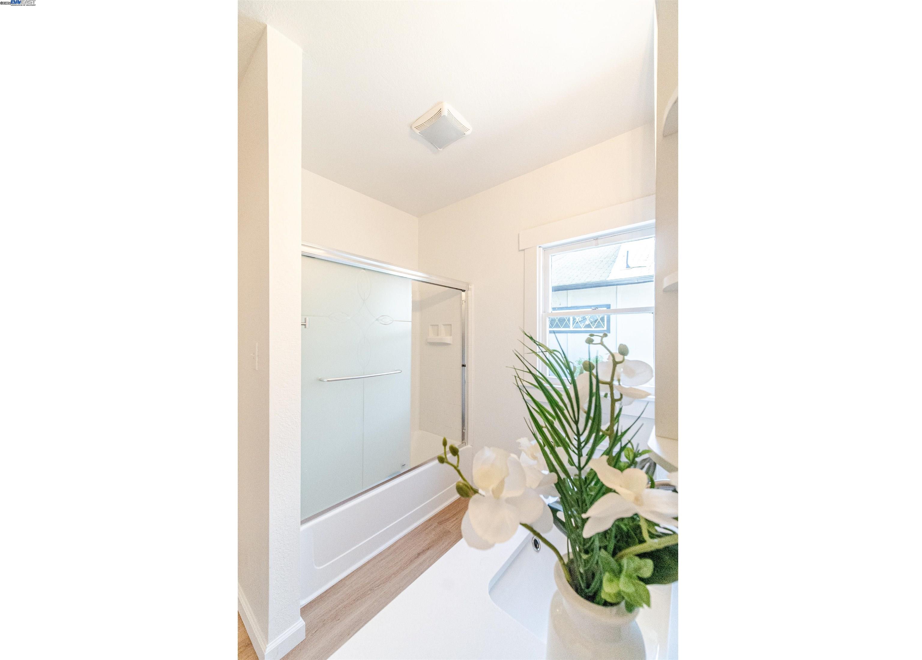 Detail Gallery Image 9 of 35 For 789 S 12th St, San Jose,  CA 95112 - 5 Beds | 2 Baths