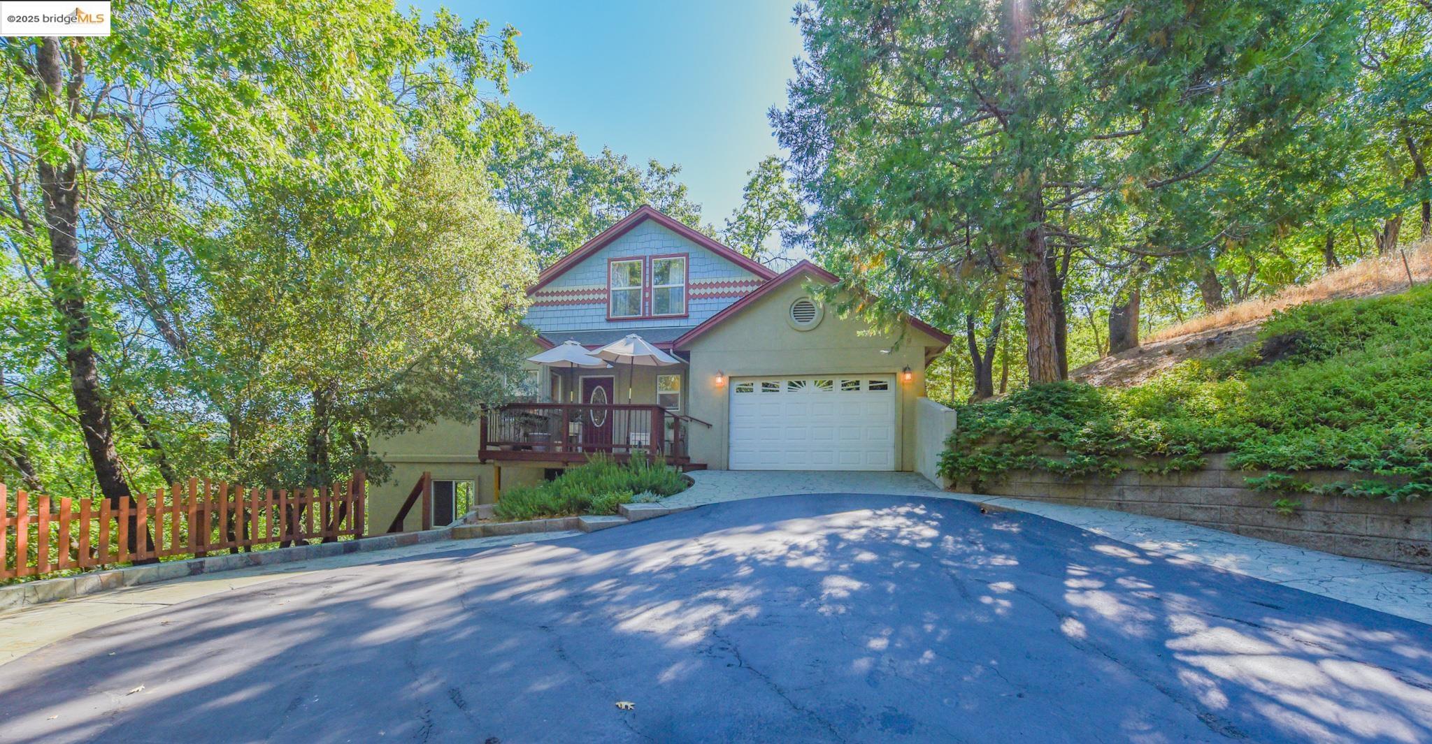 Detail Gallery Image 2 of 53 For 21169 Crystal Falls Drive, Sonora,  CA 95370 - 3 Beds | 2/1 Baths