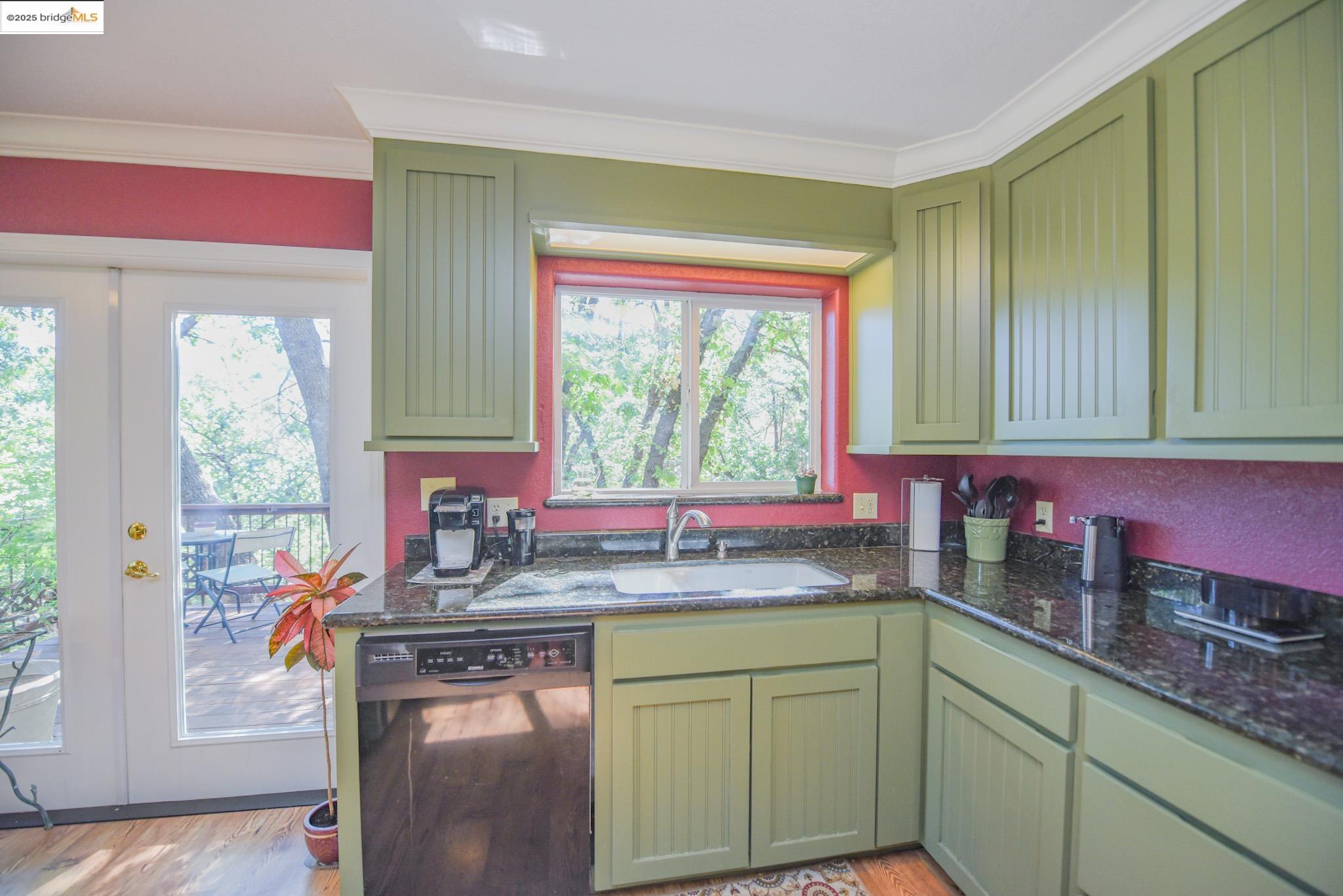 Detail Gallery Image 15 of 53 For 21169 Crystal Falls Drive, Sonora,  CA 95370 - 3 Beds | 2/1 Baths