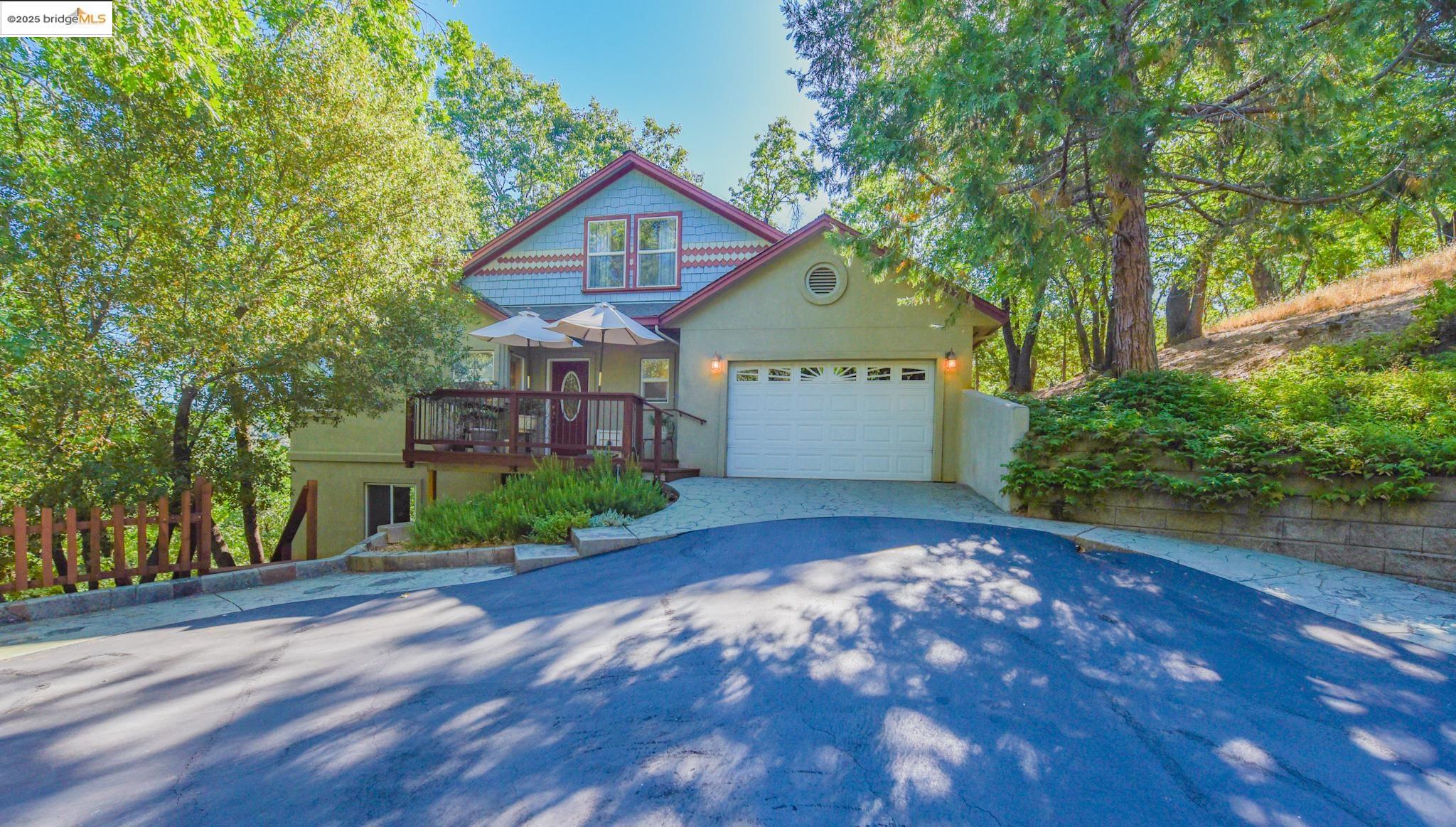 Detail Gallery Image 3 of 53 For 21169 Crystal Falls Drive, Sonora,  CA 95370 - 3 Beds | 2/1 Baths