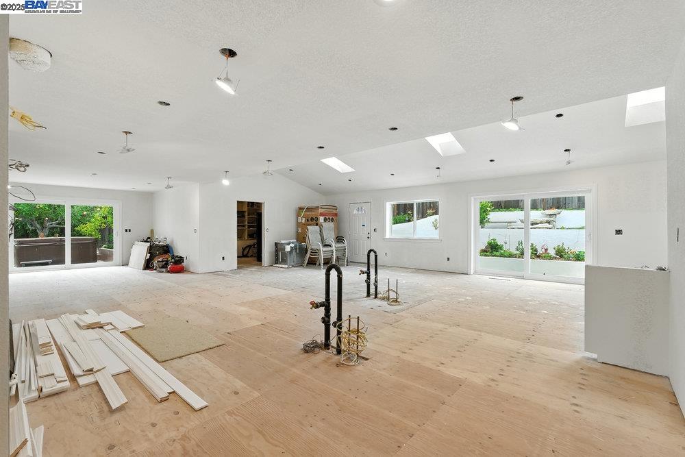 Detail Gallery Image 22 of 60 For 21798 Independent School Rd, Castro Valley,  CA 94552 - – Beds | – Baths