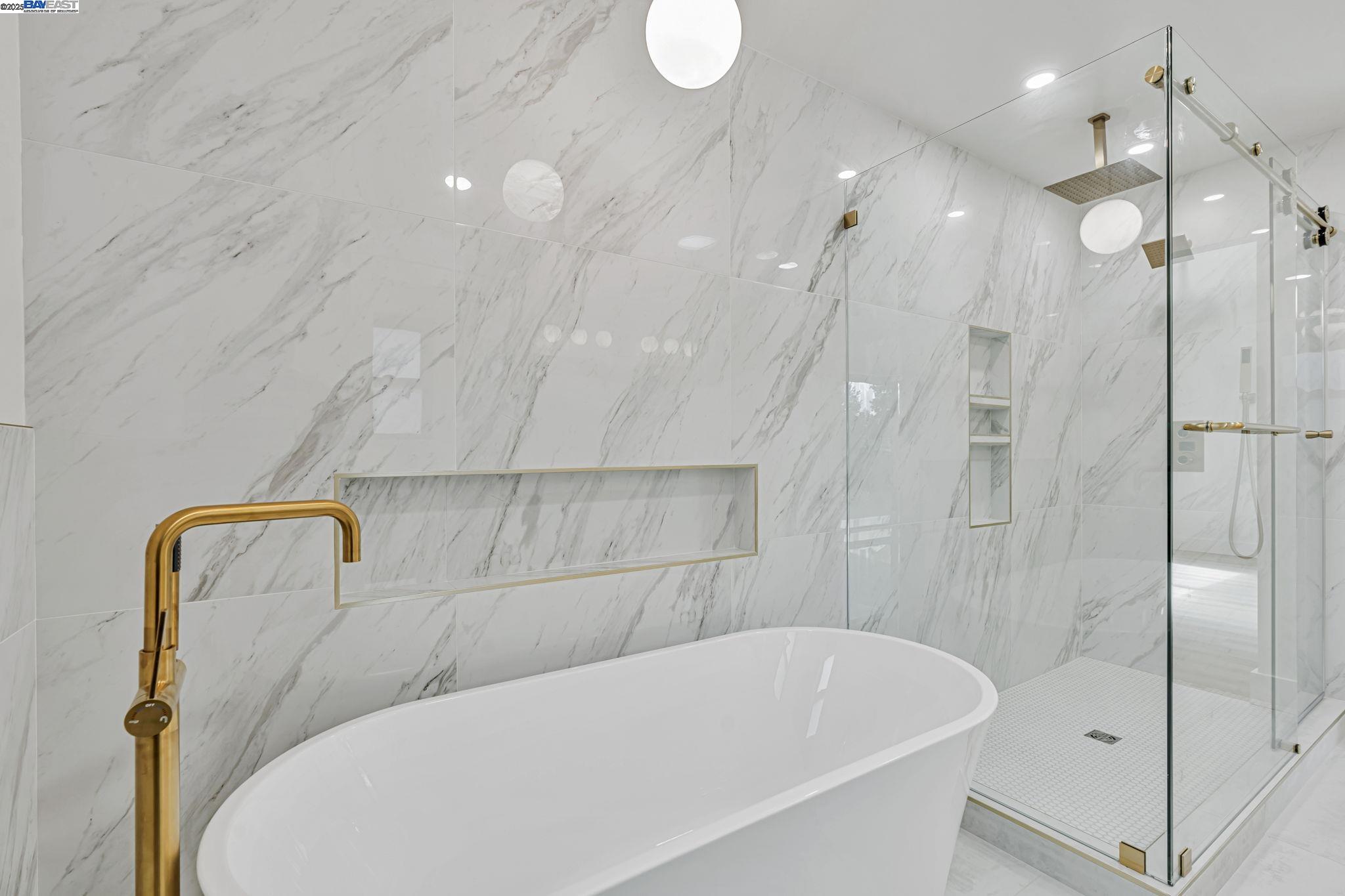 Detail Gallery Image 17 of 45 For 160 via Del Sol, Walnut Creek,  CA 94597 - 5 Beds | 3/1 Baths
