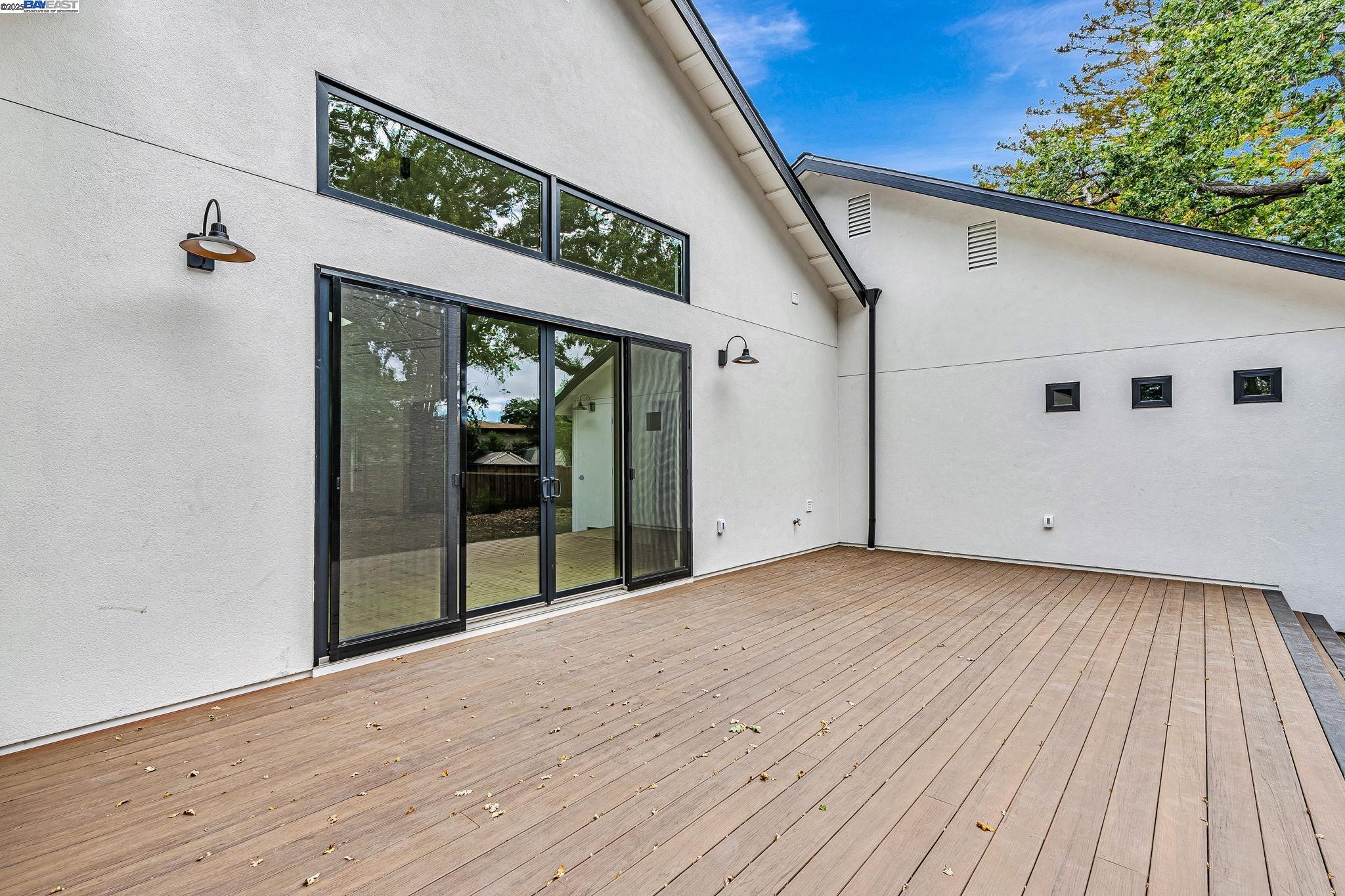 Detail Gallery Image 45 of 49 For 160 via Del Sol, Walnut Creek,  CA 94597 - 5 Beds | 3/1 Baths