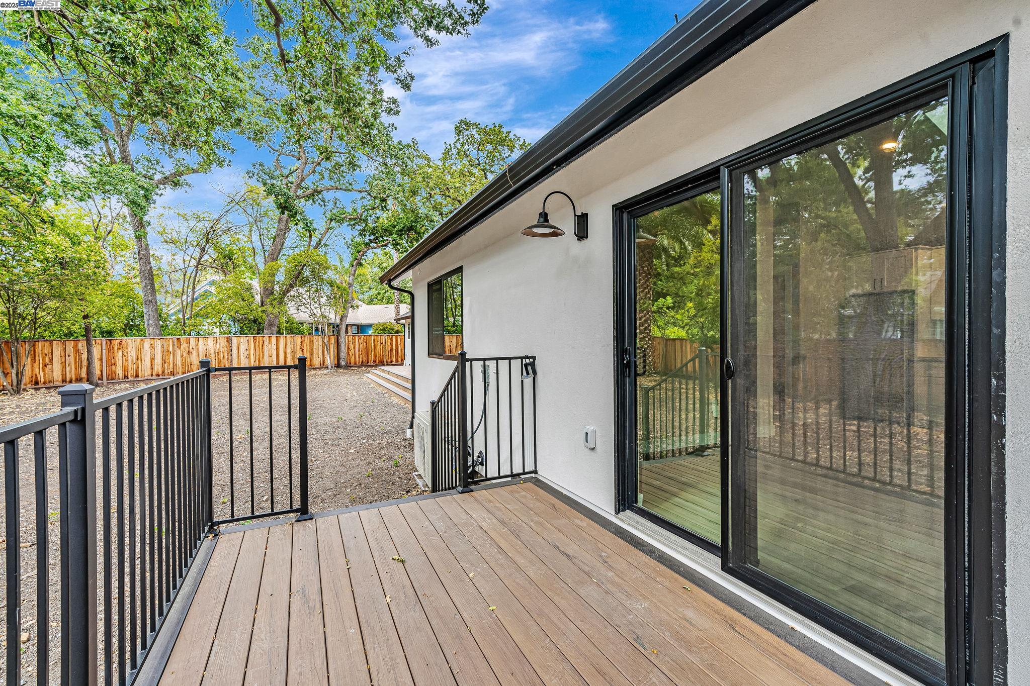 Detail Gallery Image 47 of 49 For 160 via Del Sol, Walnut Creek,  CA 94597 - 5 Beds | 3/1 Baths