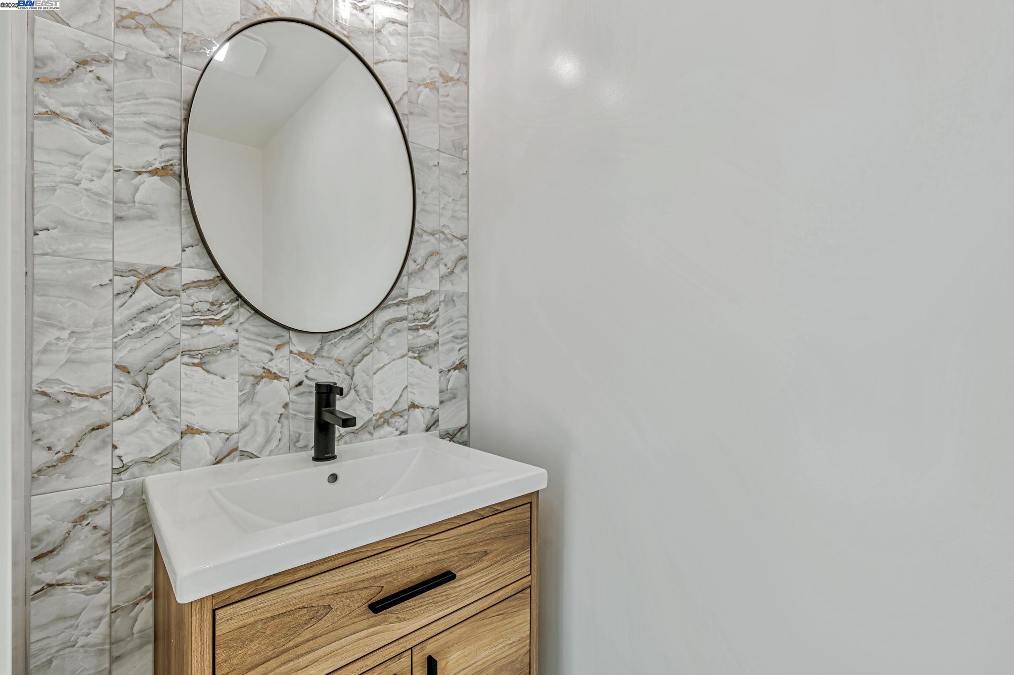 Detail Gallery Image 10 of 45 For 160 via Del Sol, Walnut Creek,  CA 94597 - 5 Beds | 3/1 Baths