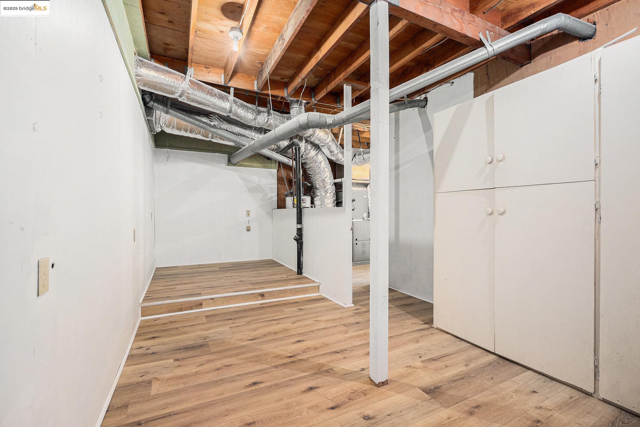 Detail Gallery Image 26 of 41 For 218 the Knoll, Orinda,  CA 94563 - 3 Beds | 3 Baths