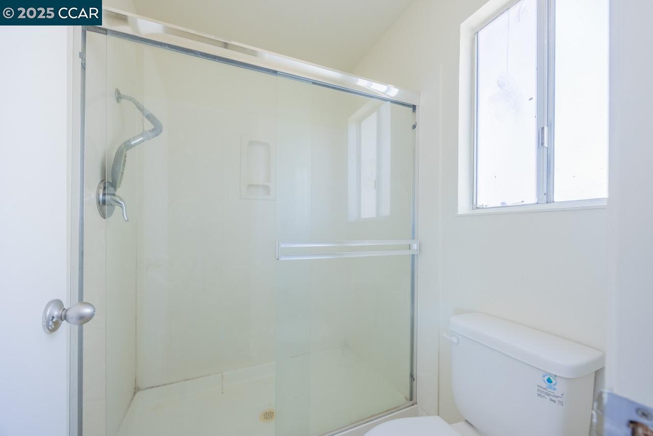 Detail Gallery Image 17 of 20 For 139 Thrush Ct, Hercules,  CA 94547 - 4 Beds | 2/1 Baths