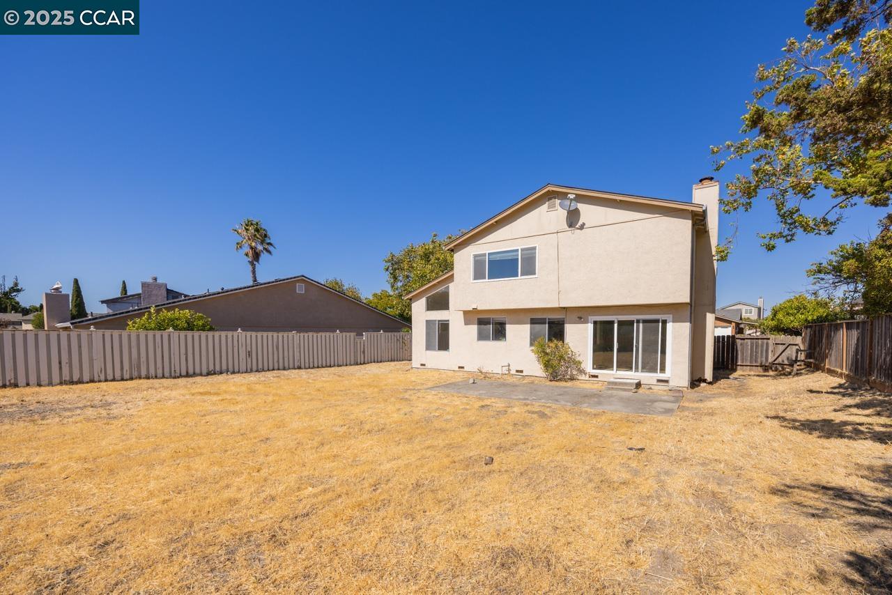 Detail Gallery Image 18 of 20 For 139 Thrush Ct, Hercules,  CA 94547 - 4 Beds | 2/1 Baths