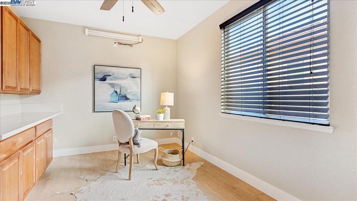 Detail Gallery Image 12 of 31 For 2133 Demetrius Way, Roseville,  CA 95661 - 4 Beds | 3 Baths