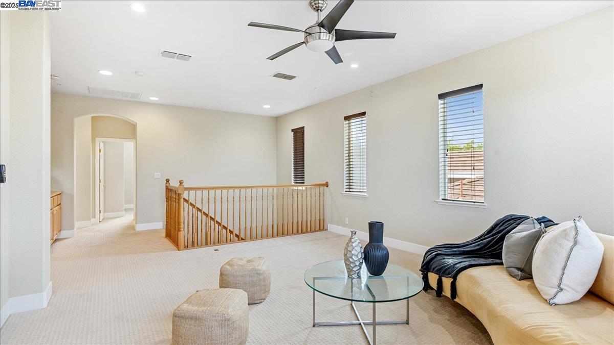 Detail Gallery Image 17 of 31 For 2133 Demetrius Way, Roseville,  CA 95661 - 4 Beds | 3 Baths