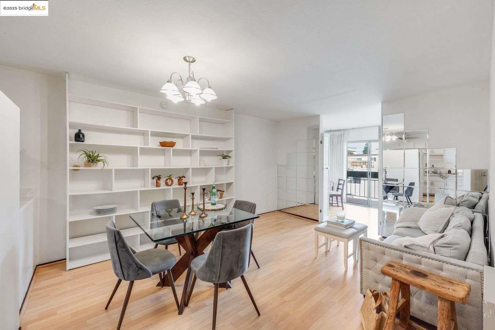 More Details about MLS # 41105969 : 500 VERNON ST APT 305