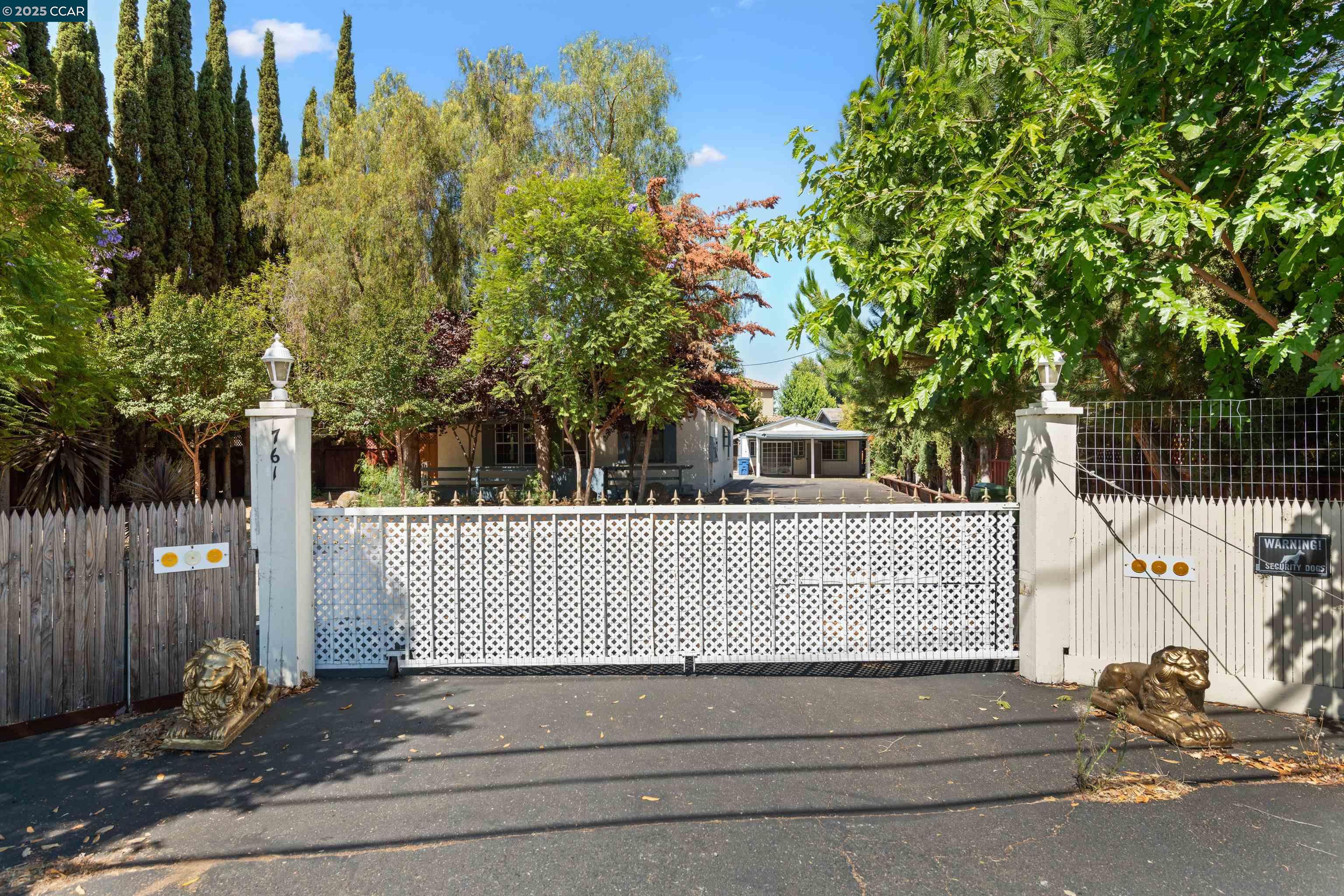Detail Gallery Image 2 of 32 For 761 Union Ave, Campbell,  CA 95008 - 2 Beds | 2 Baths