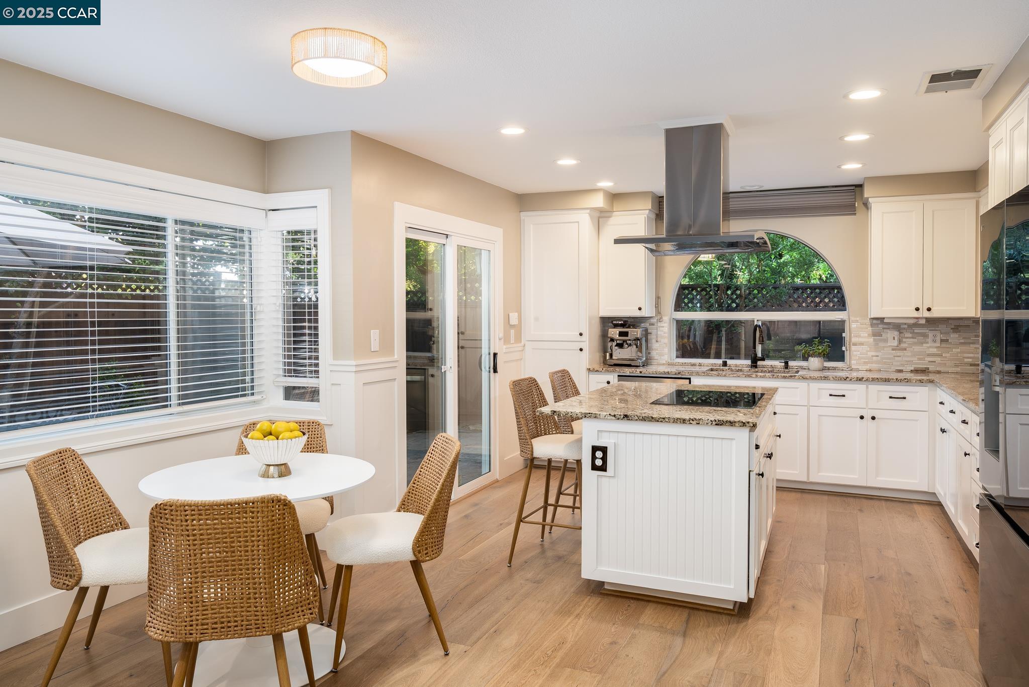 Detail Gallery Image 12 of 35 For 200 Hat Creek Ct, San Ramon,  CA 94582 - 4 Beds | 3 Baths