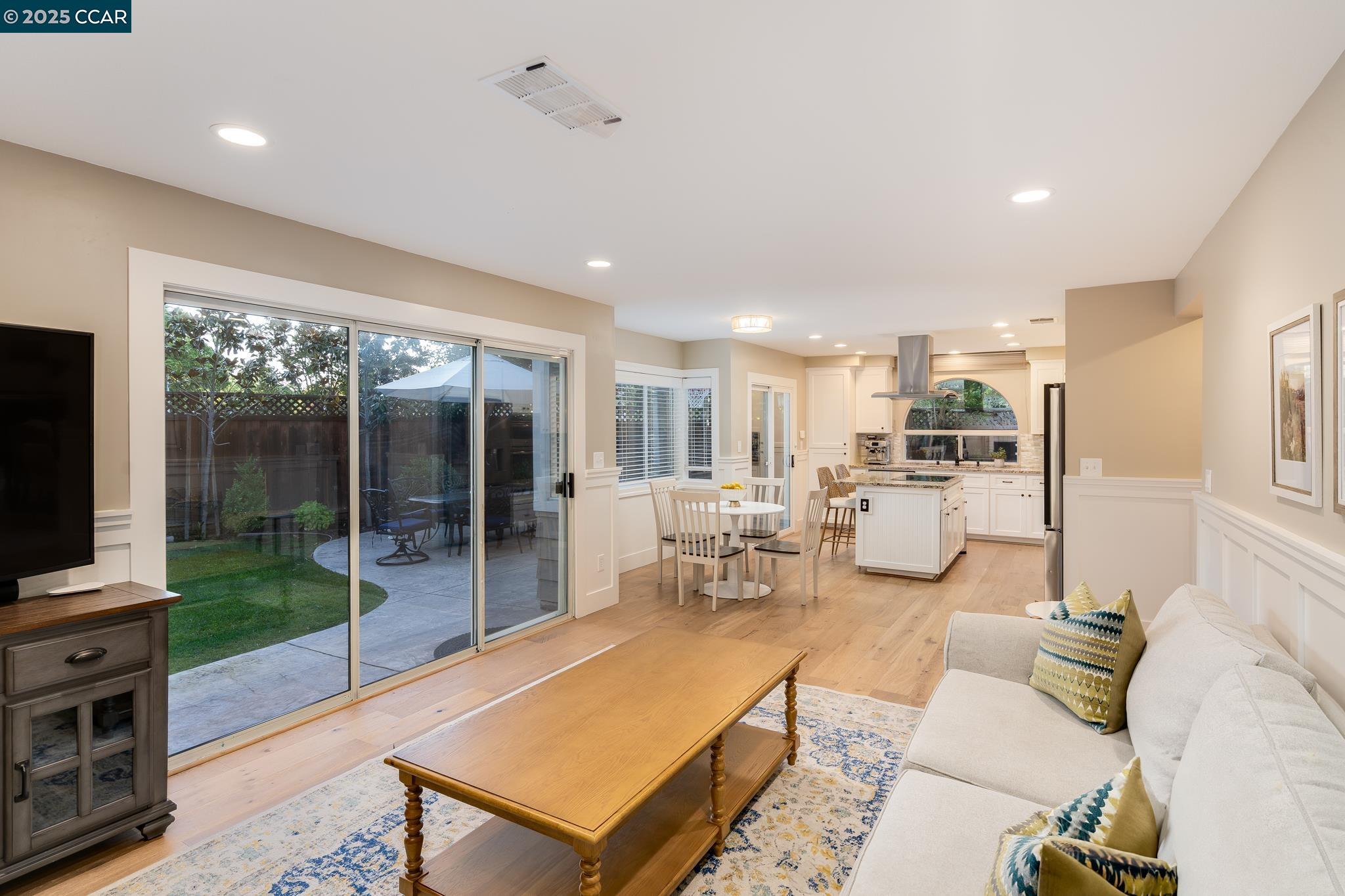 Detail Gallery Image 14 of 35 For 200 Hat Creek Ct, San Ramon,  CA 94582 - 4 Beds | 3 Baths