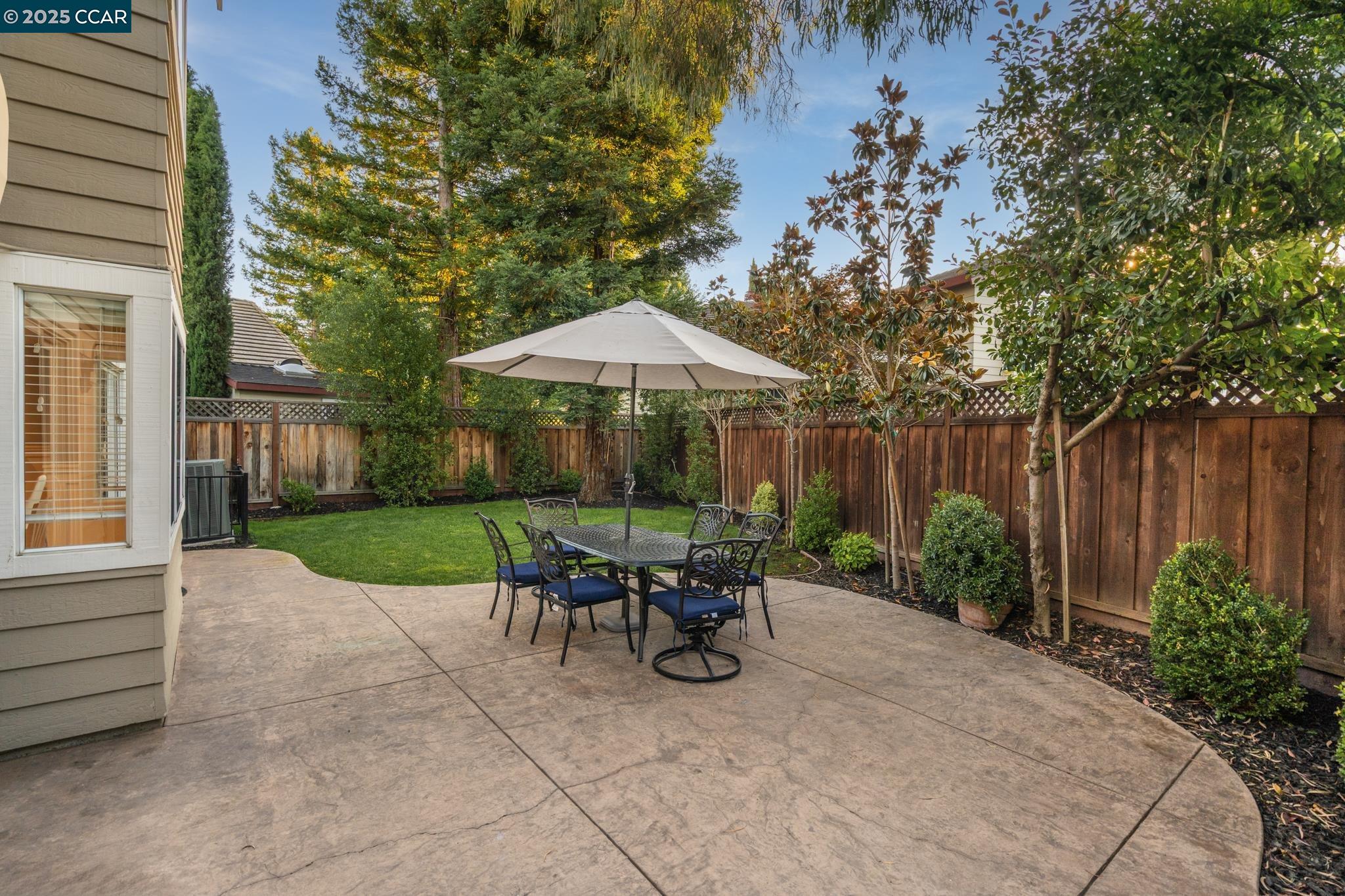 Detail Gallery Image 30 of 35 For 200 Hat Creek Ct, San Ramon,  CA 94582 - 4 Beds | 3 Baths